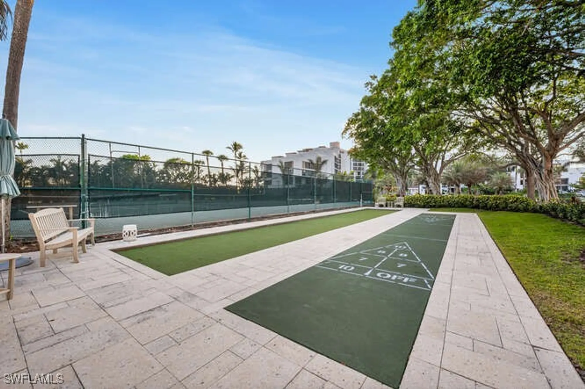 Property Slideshow image 16 of 21 | 2340 gulf shore blvd n # 108, Naples, FL, 34103