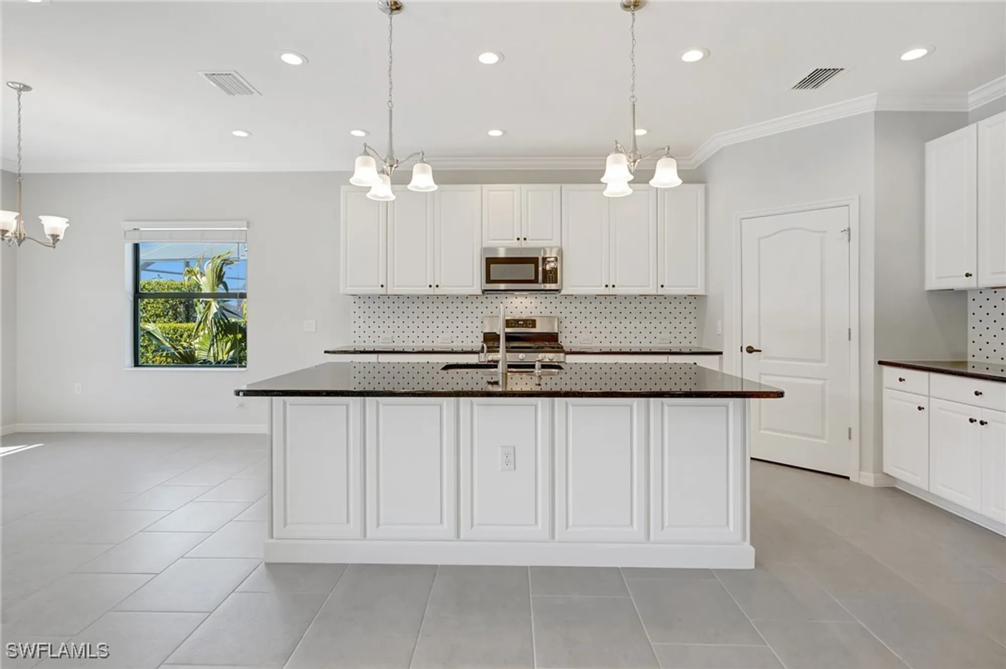 Property Slideshow image 13 of 49 | 2967 amblewind dr, Fort Myers, FL, 33905