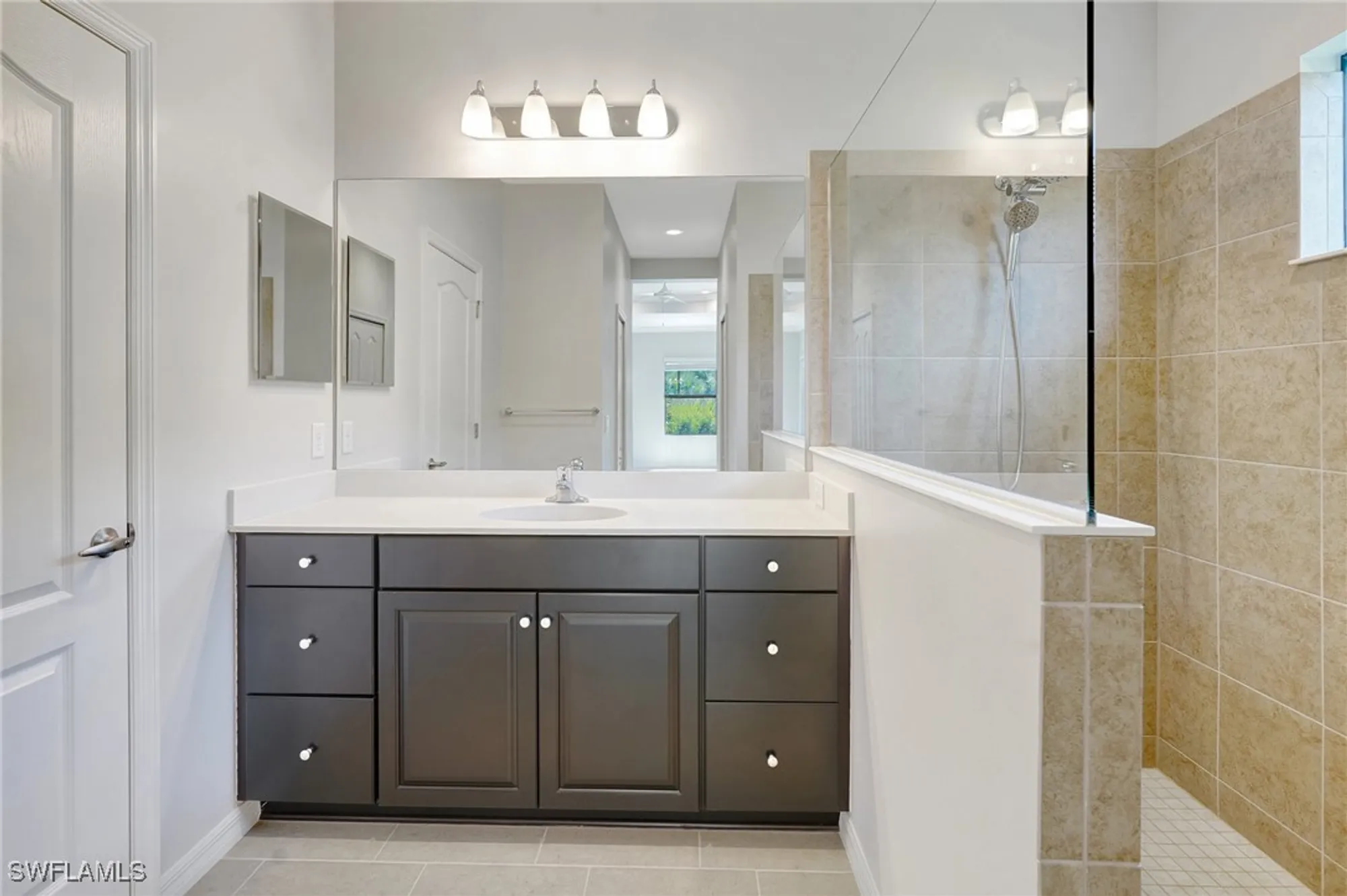 Property Slideshow image 25 of 49 | 2967 amblewind dr, Fort Myers, FL, 33905