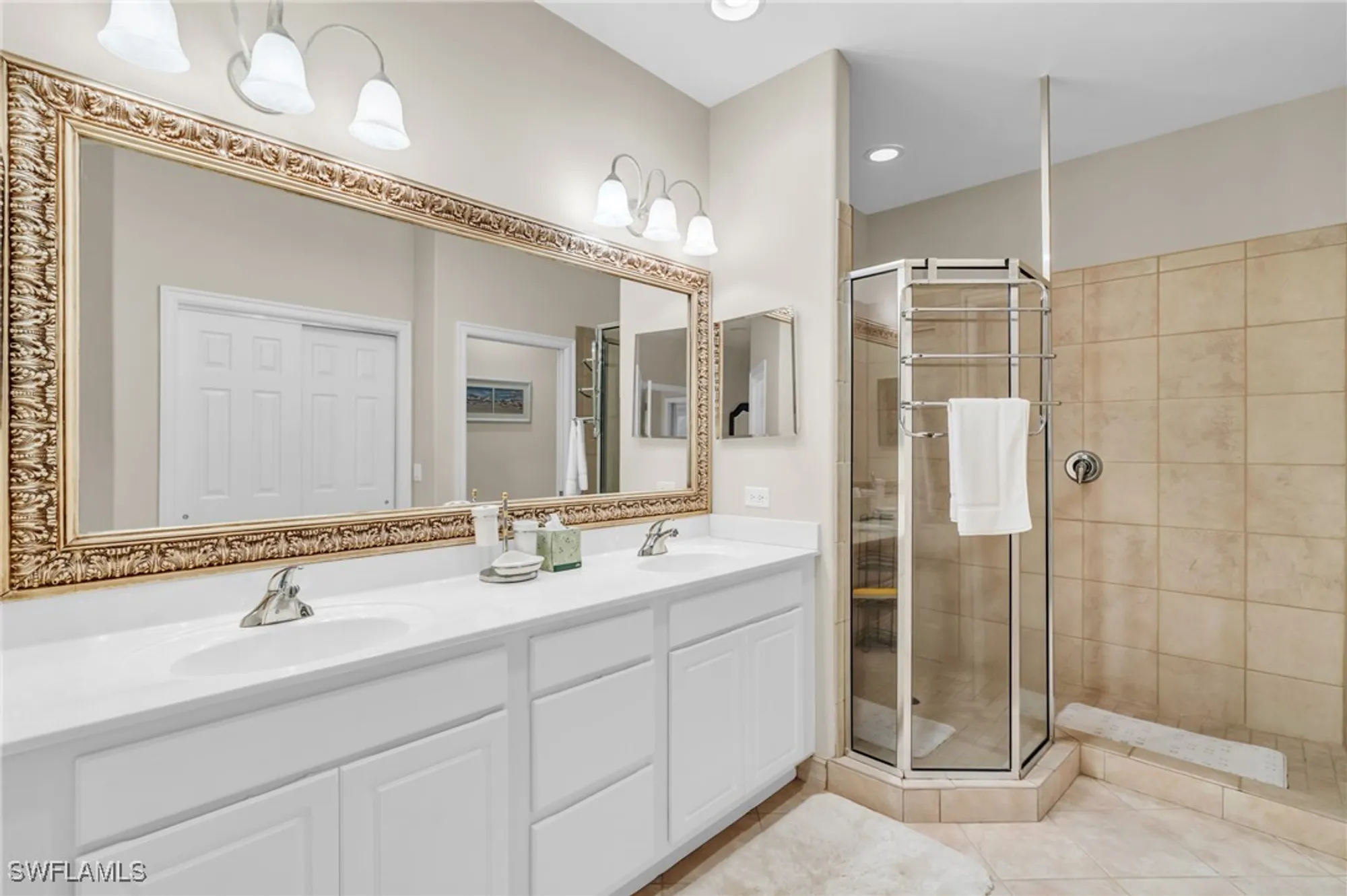 Property Slideshow image 21 of 40 | 11037 harbour yacht ct unit 201, Fort Myers, FL, 33908