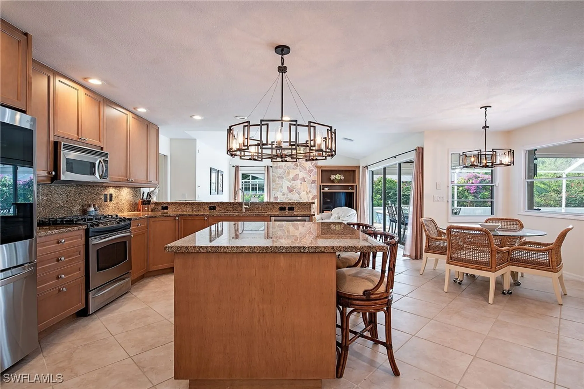 Property Slideshow image 9 of 15 | 702 willowwood ln, Naples, FL, 34108