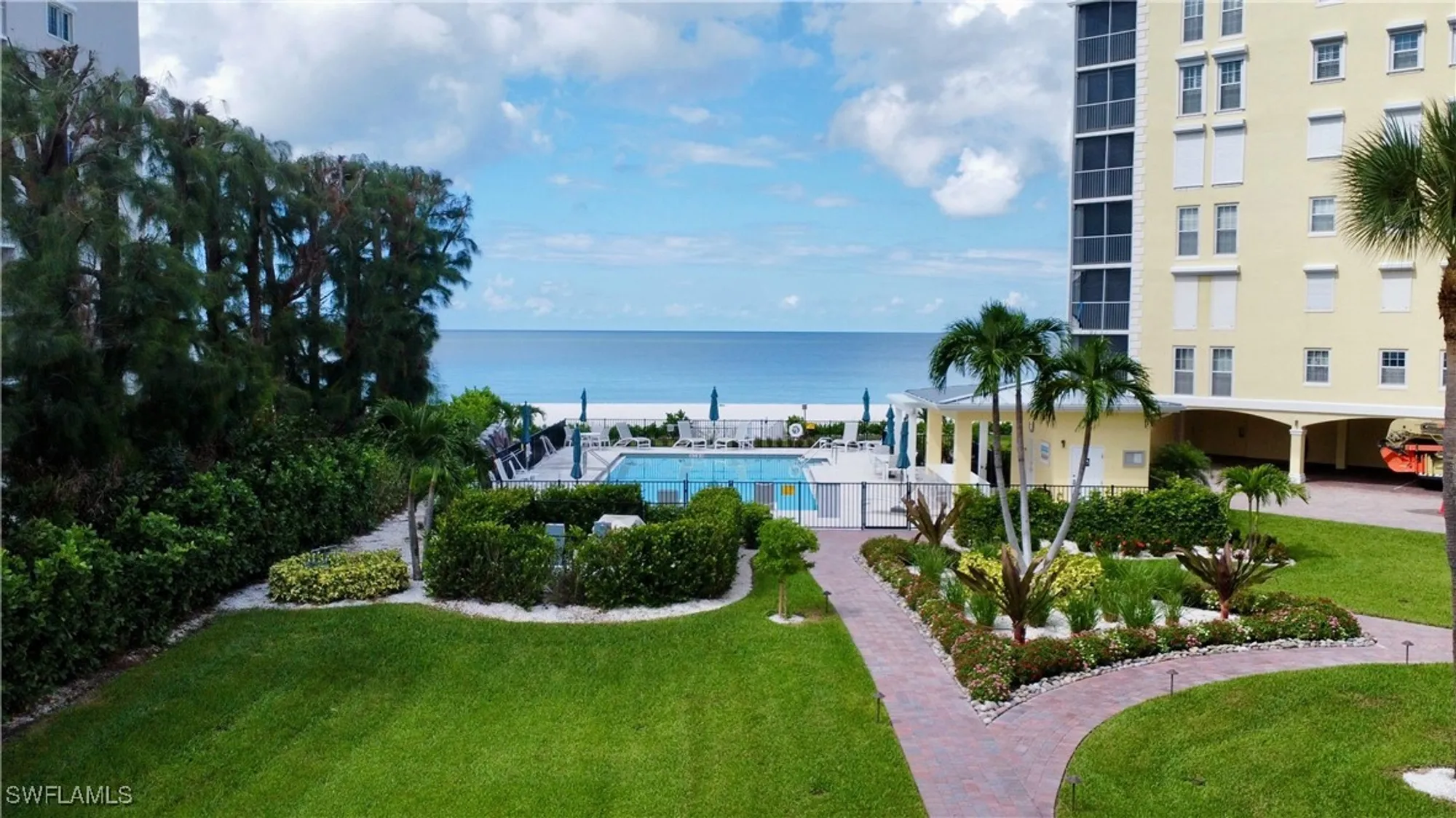 Property Slideshow image 1 of 41 | 3483 gulf shore blvd 106, Naples, FL, 34103