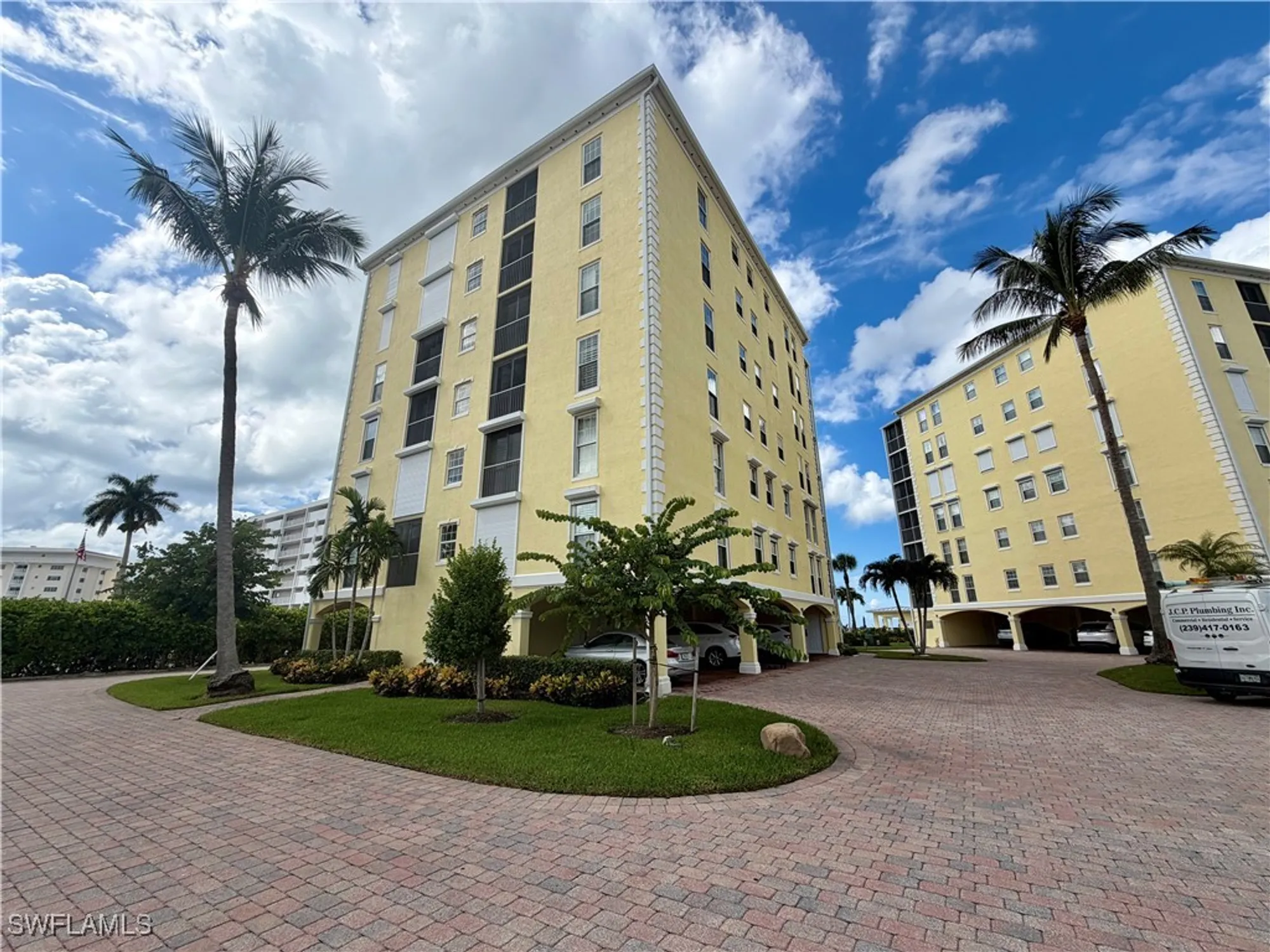 Property Slideshow image 38 of 41 | 3483 gulf shore blvd 106, Naples, FL, 34103