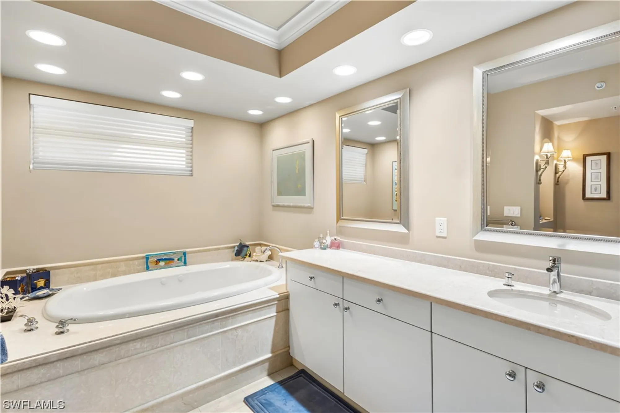 Property Slideshow image 22 of 48 | 14250 royal harbour ct unit 1216, Fort Myers, FL, 33908