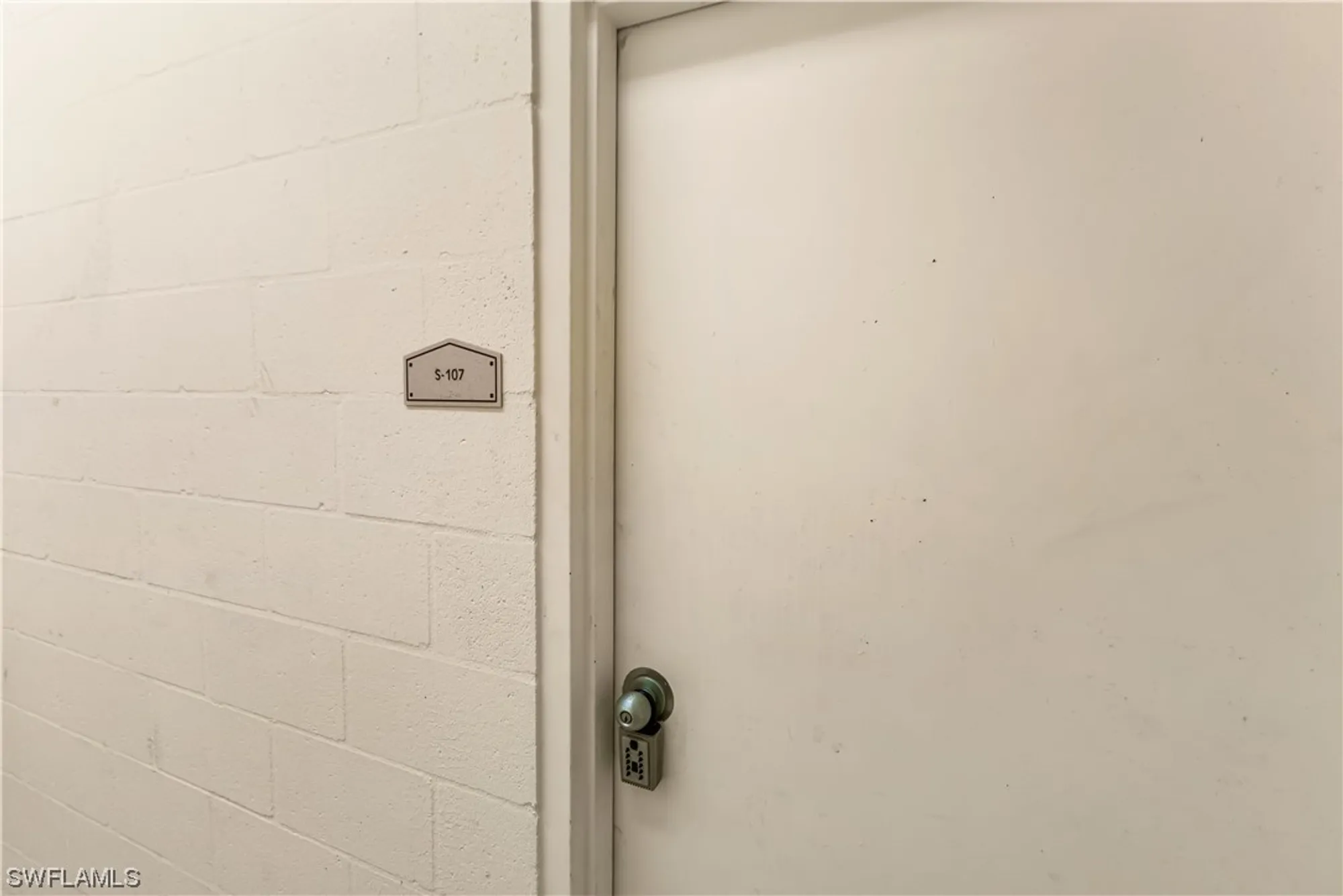 Property Slideshow image 39 of 48 | 14250 royal harbour ct unit 1216, Fort Myers, FL, 33908