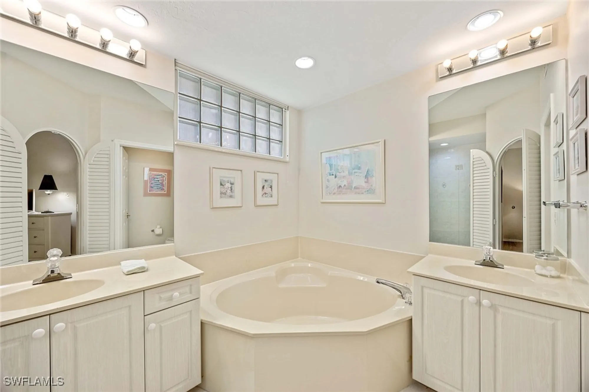 Property Slideshow image 24 of 49 | 6500 valen way # a402, Naples, FL, 34108
