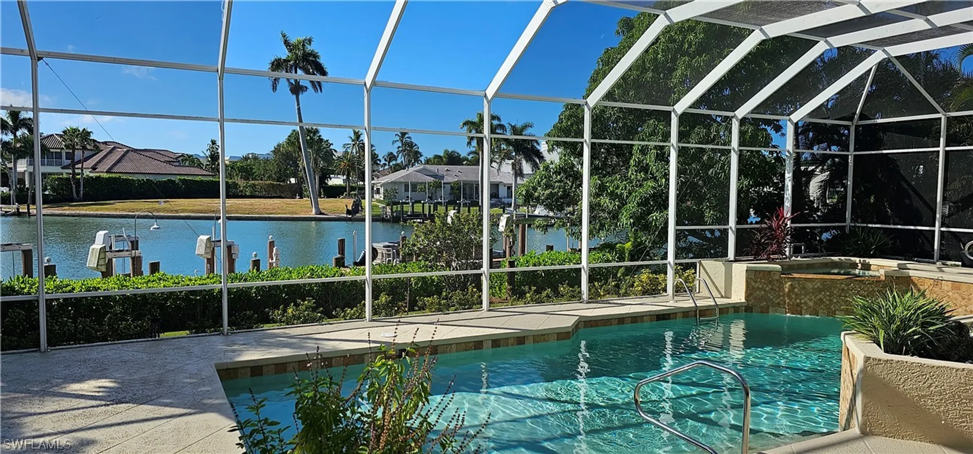 Property Slideshow image 4 of 25 | 300 mooring line dr, Naples, FL, 34102