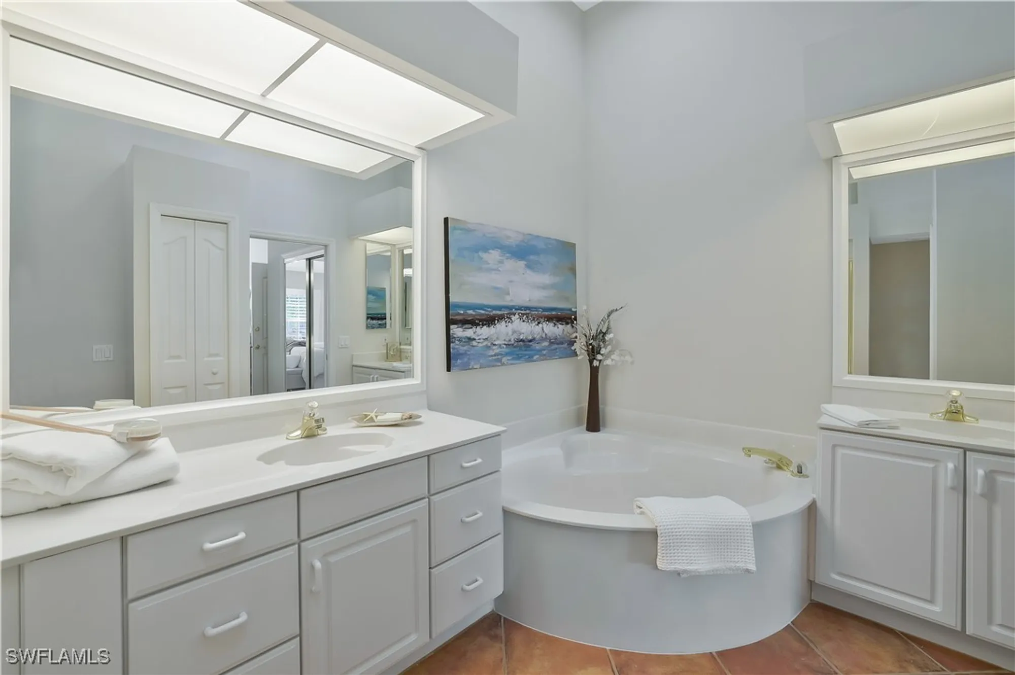 Property Slideshow image 10 of 17 | 6230 reserve cir 703, Naples, FL, 34119