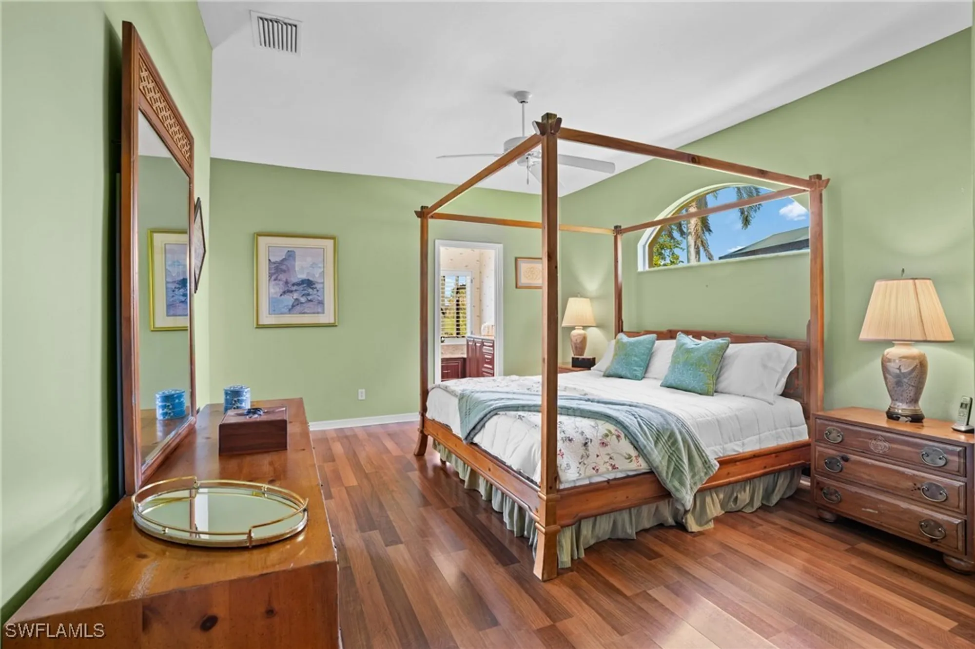 Property Slideshow image 16 of 47 | 14880 crescent cove dr, Fort Myers, FL, 33908