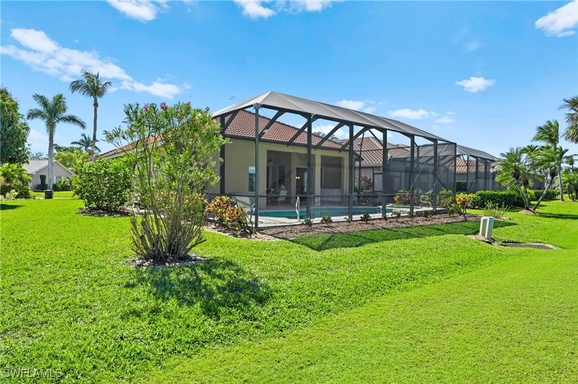 Property Slideshow image 28 of 47 | 14880 crescent cove dr, Fort Myers, FL, 33908