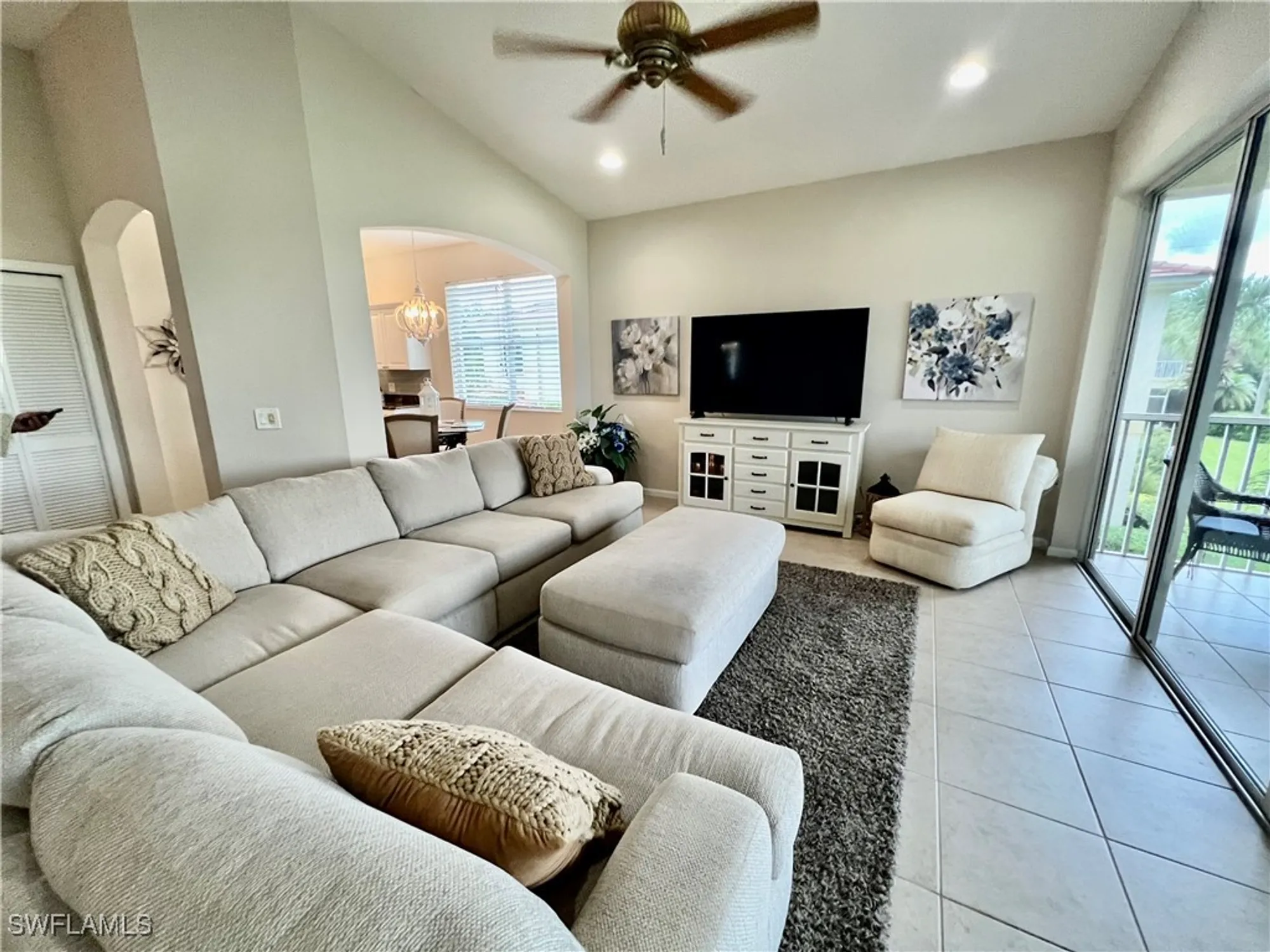 Property Slideshow image 14 of 50 | 3020 meandering way apt 201, Fort Myers, FL, 33905