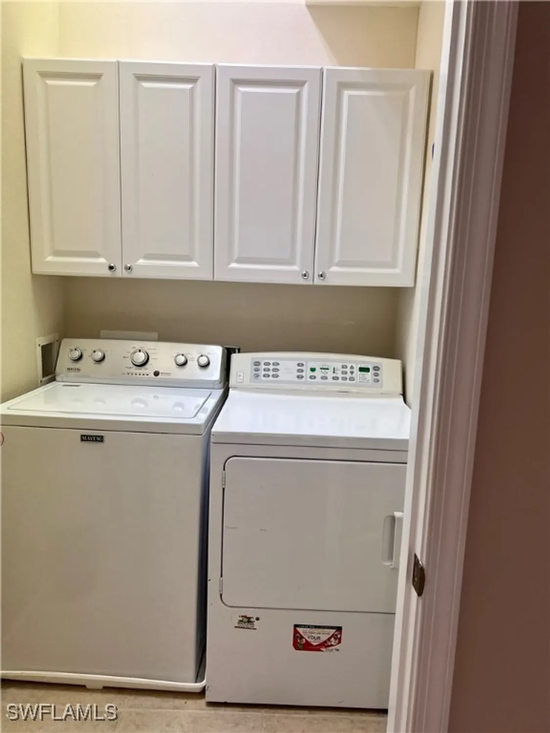 Property Slideshow image 26 of 50 | 3020 meandering way apt 201, Fort Myers, FL, 33905