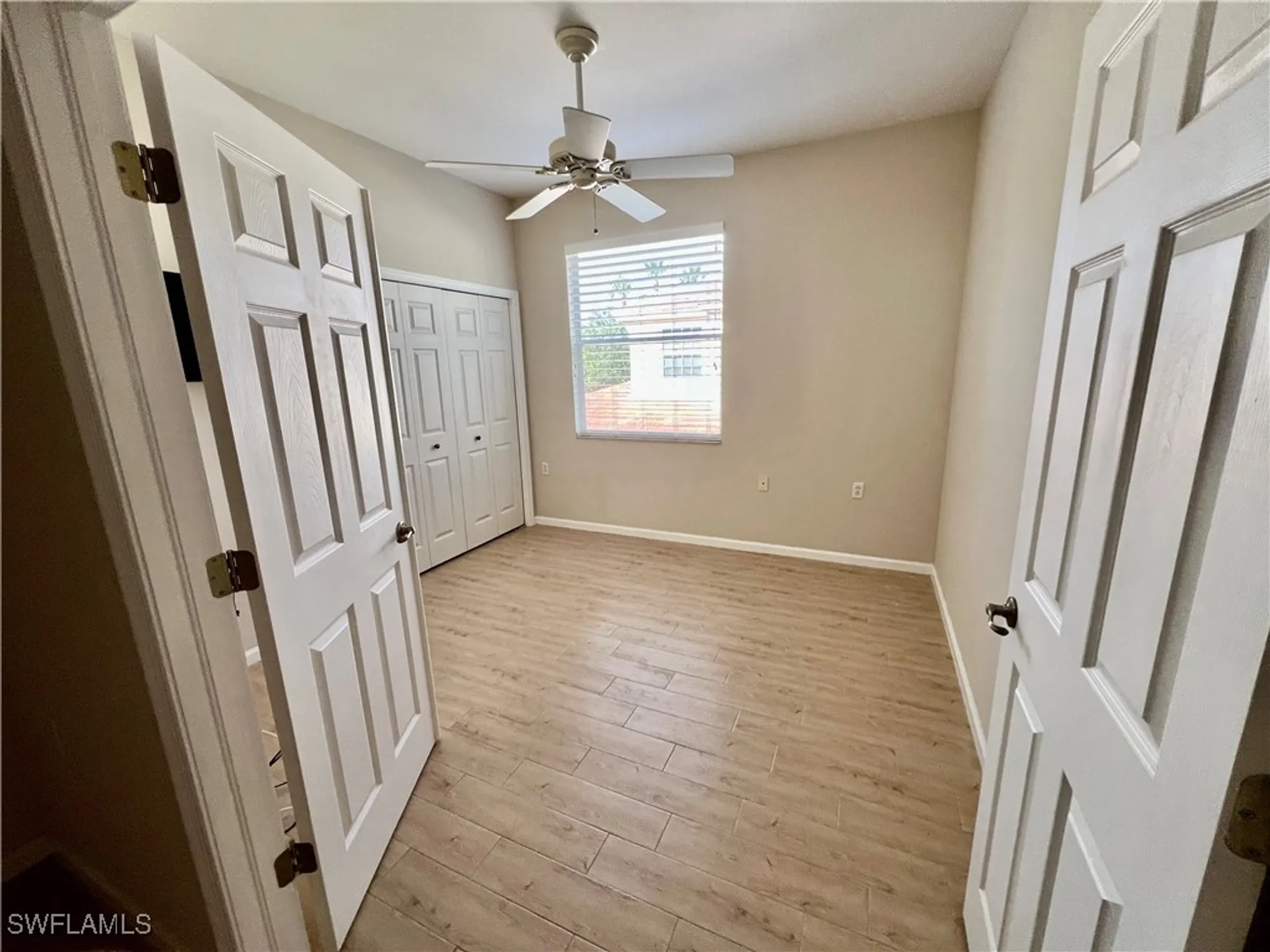 Property Slideshow image 29 of 50 | 3020 meandering way apt 201, Fort Myers, FL, 33905