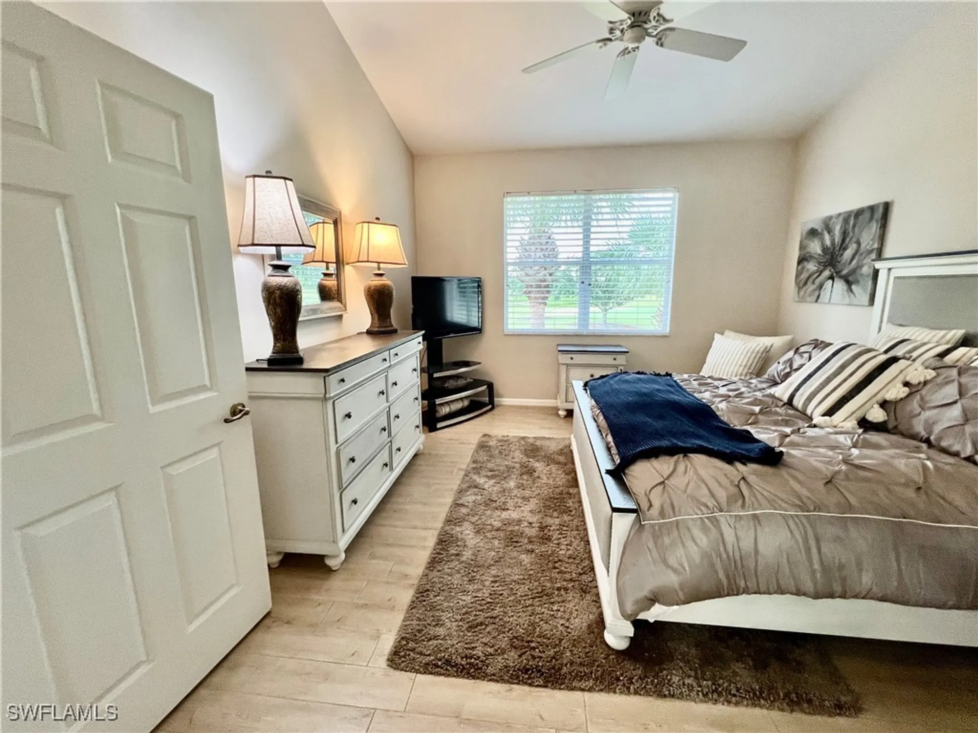Property Slideshow image 21 of 50 | 3020 meandering way apt 201, Fort Myers, FL, 33905