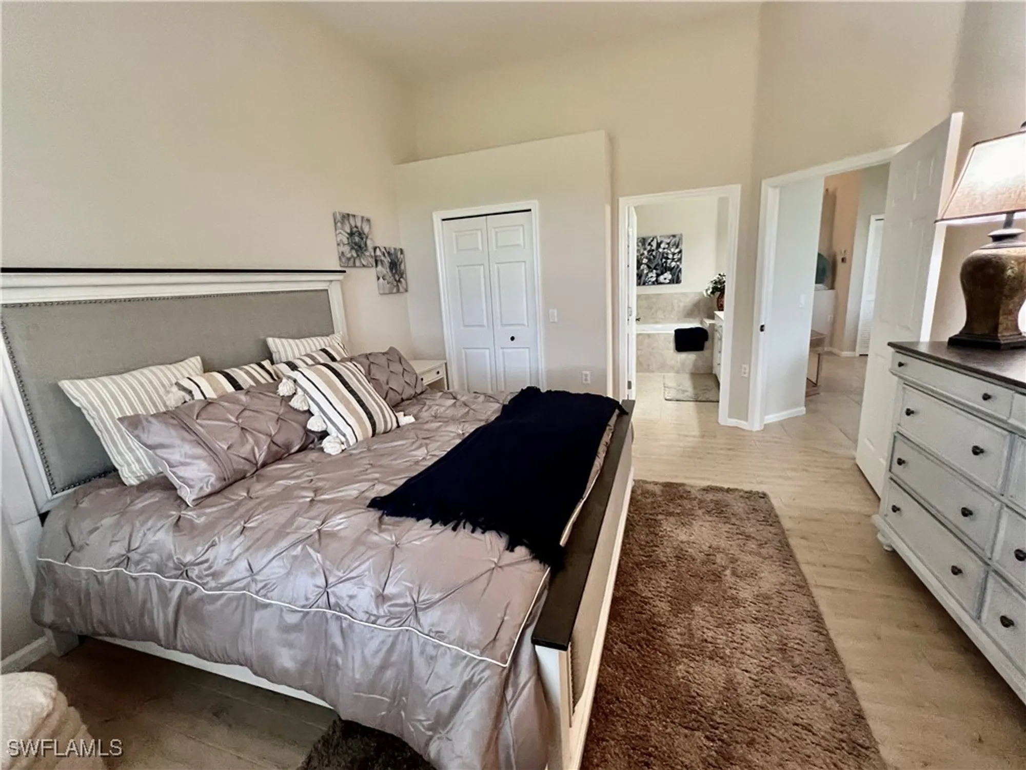 Property Slideshow image 22 of 50 | 3020 meandering way apt 201, Fort Myers, FL, 33905