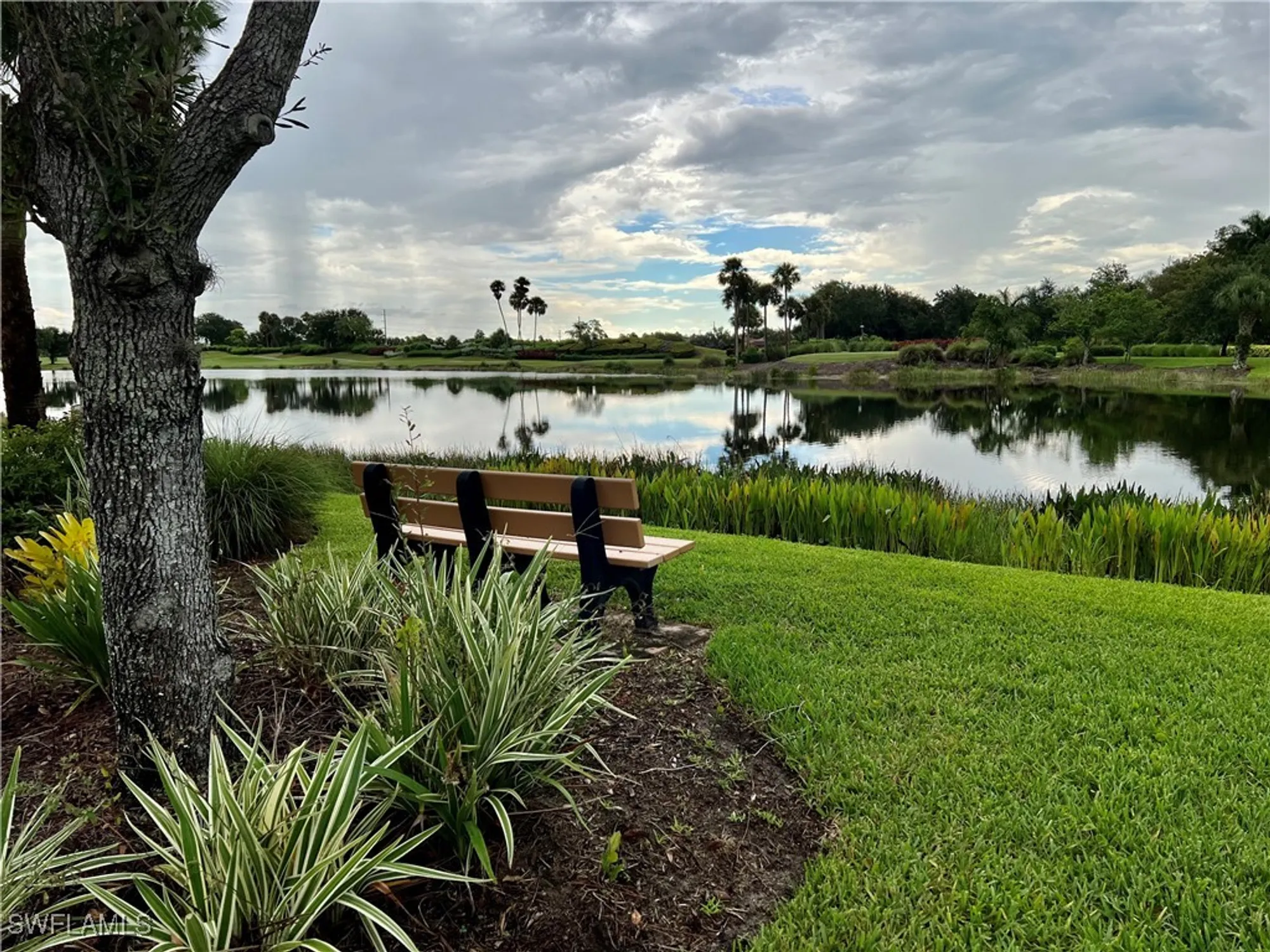 Property Slideshow image 35 of 50 | 3020 meandering way apt 201, Fort Myers, FL, 33905