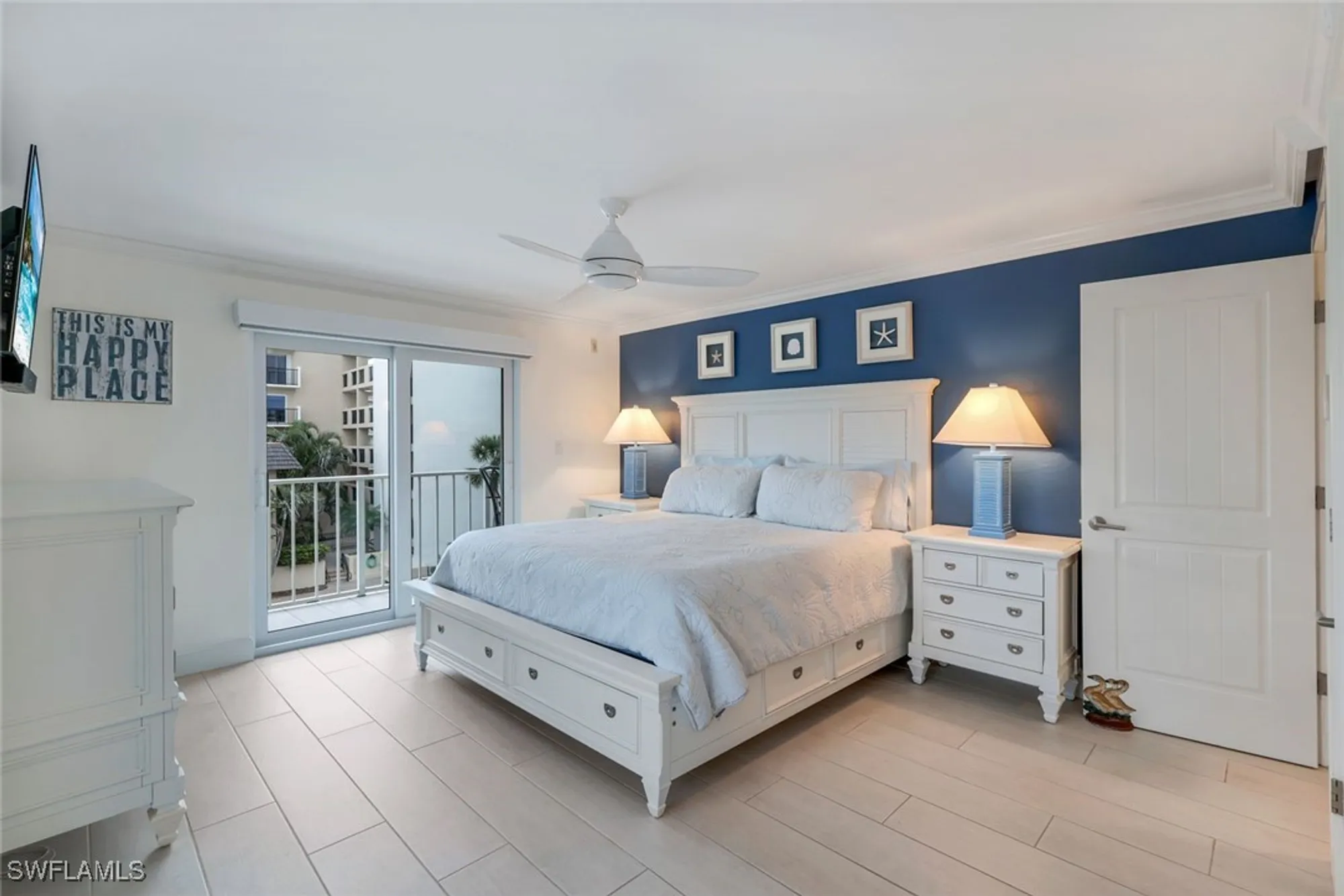 Property Slideshow image 16 of 32 | 3450 gulf shore blvd 306, Naples, FL, 34103