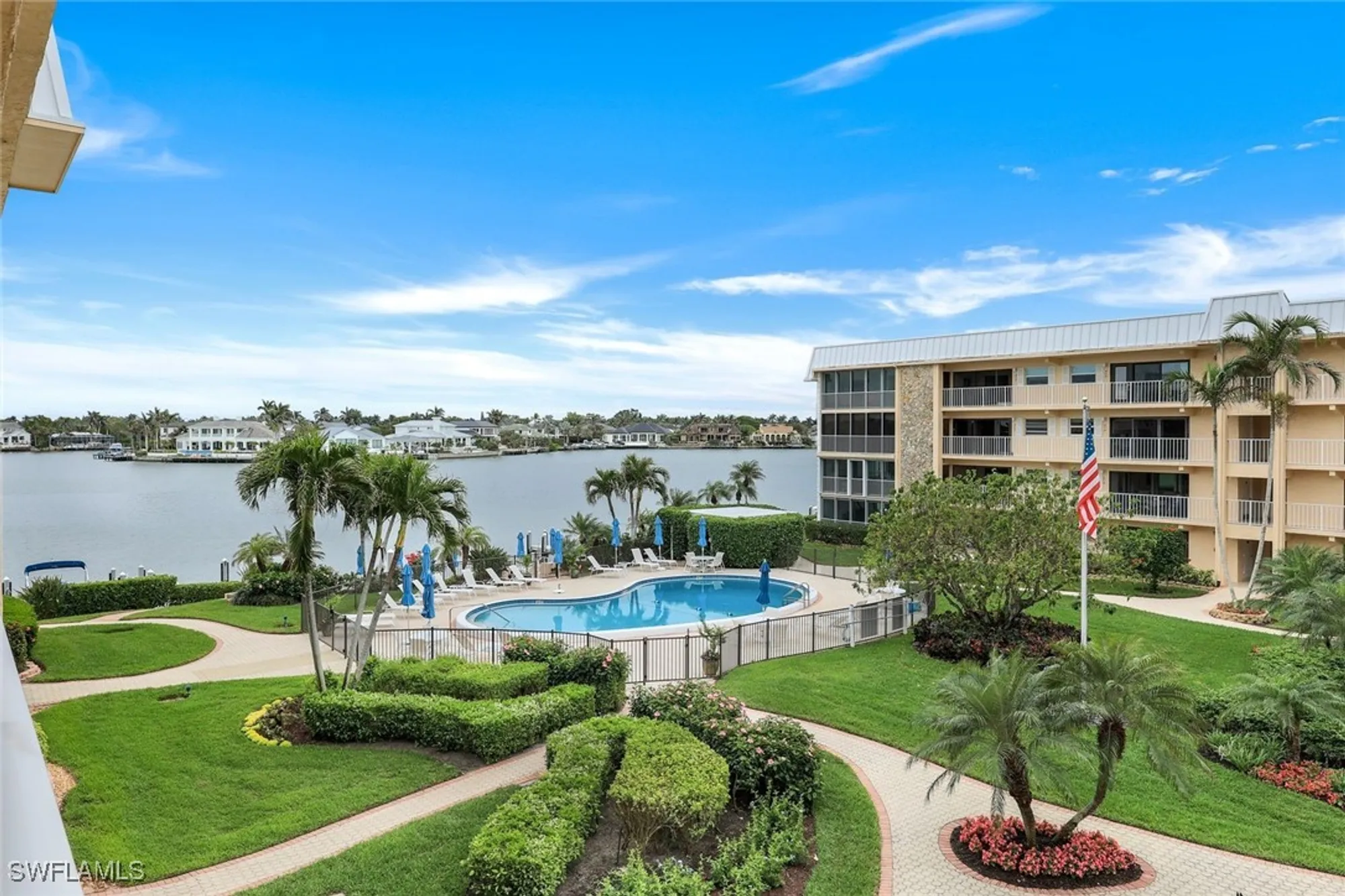Property Slideshow image 23 of 32 | 3450 gulf shore blvd 306, Naples, FL, 34103