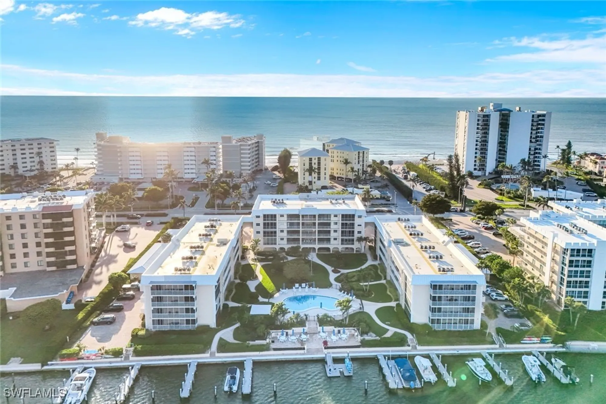 Property Slideshow image 31 of 32 | 3450 gulf shore blvd 306, Naples, FL, 34103