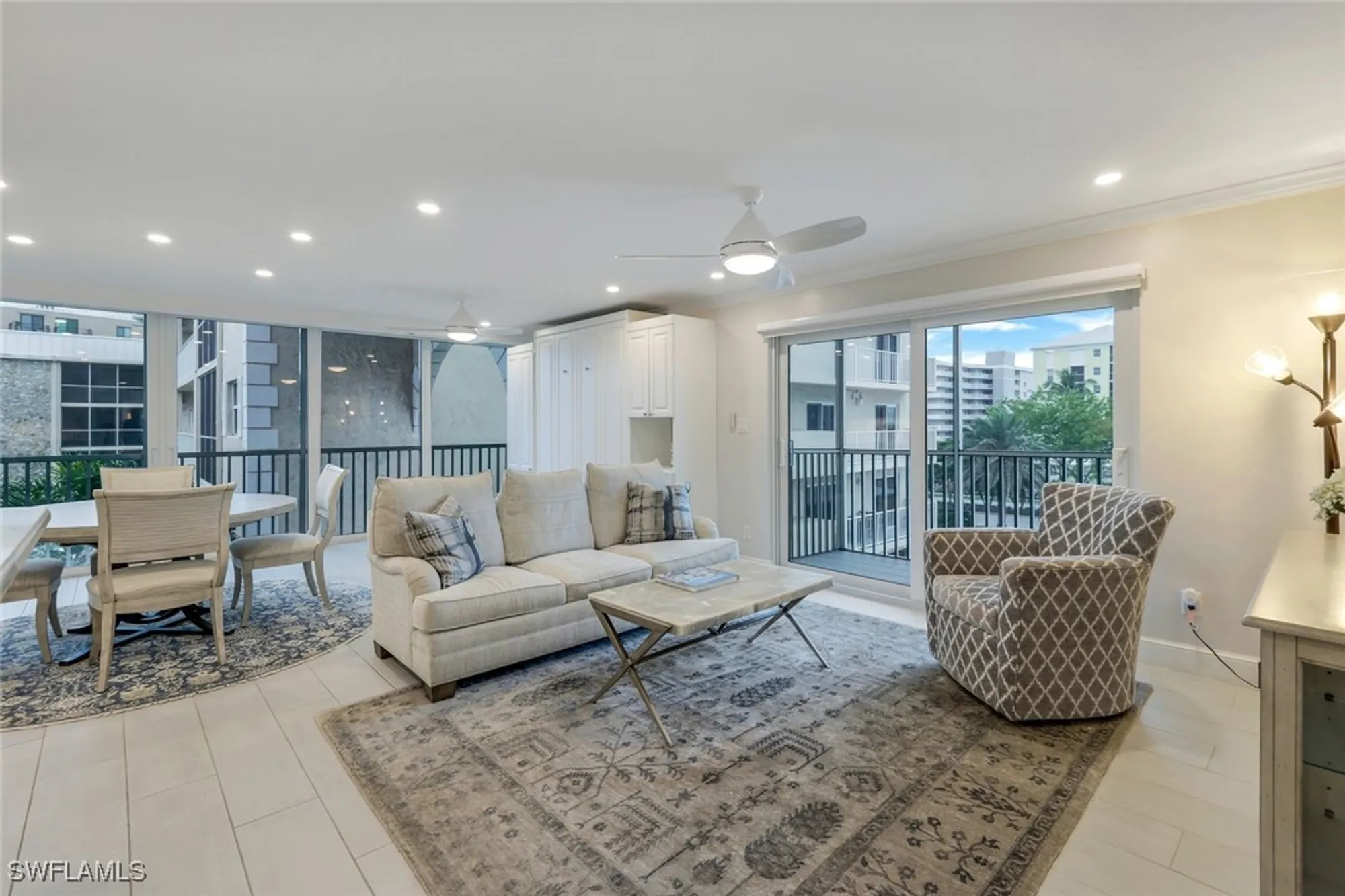 Property Slideshow image 8 of 32 | 3450 gulf shore blvd 306, Naples, FL, 34103