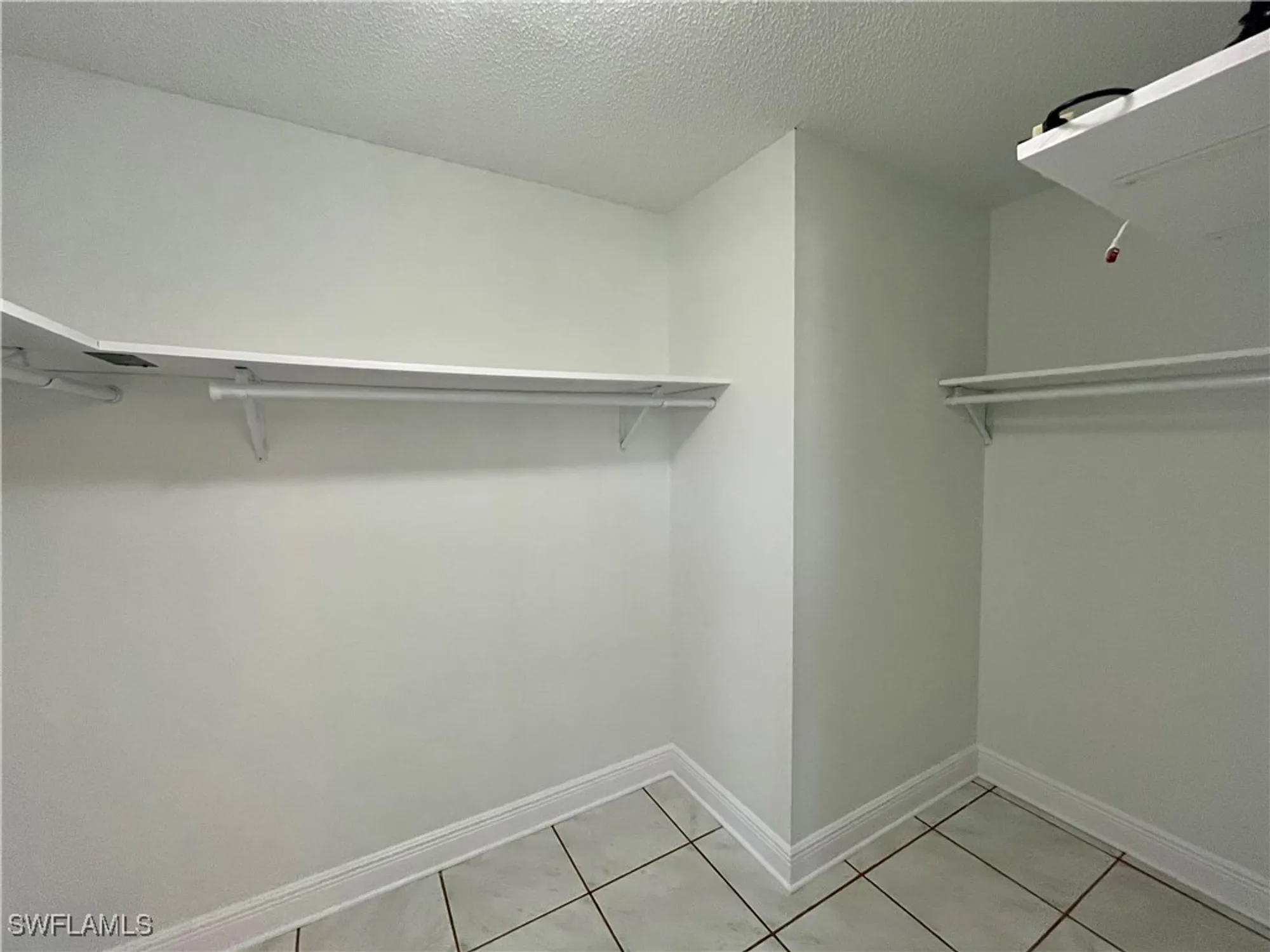 Property Slideshow image 12 of 31 | 1206 medinah dr, Fort Myers, FL, 33919