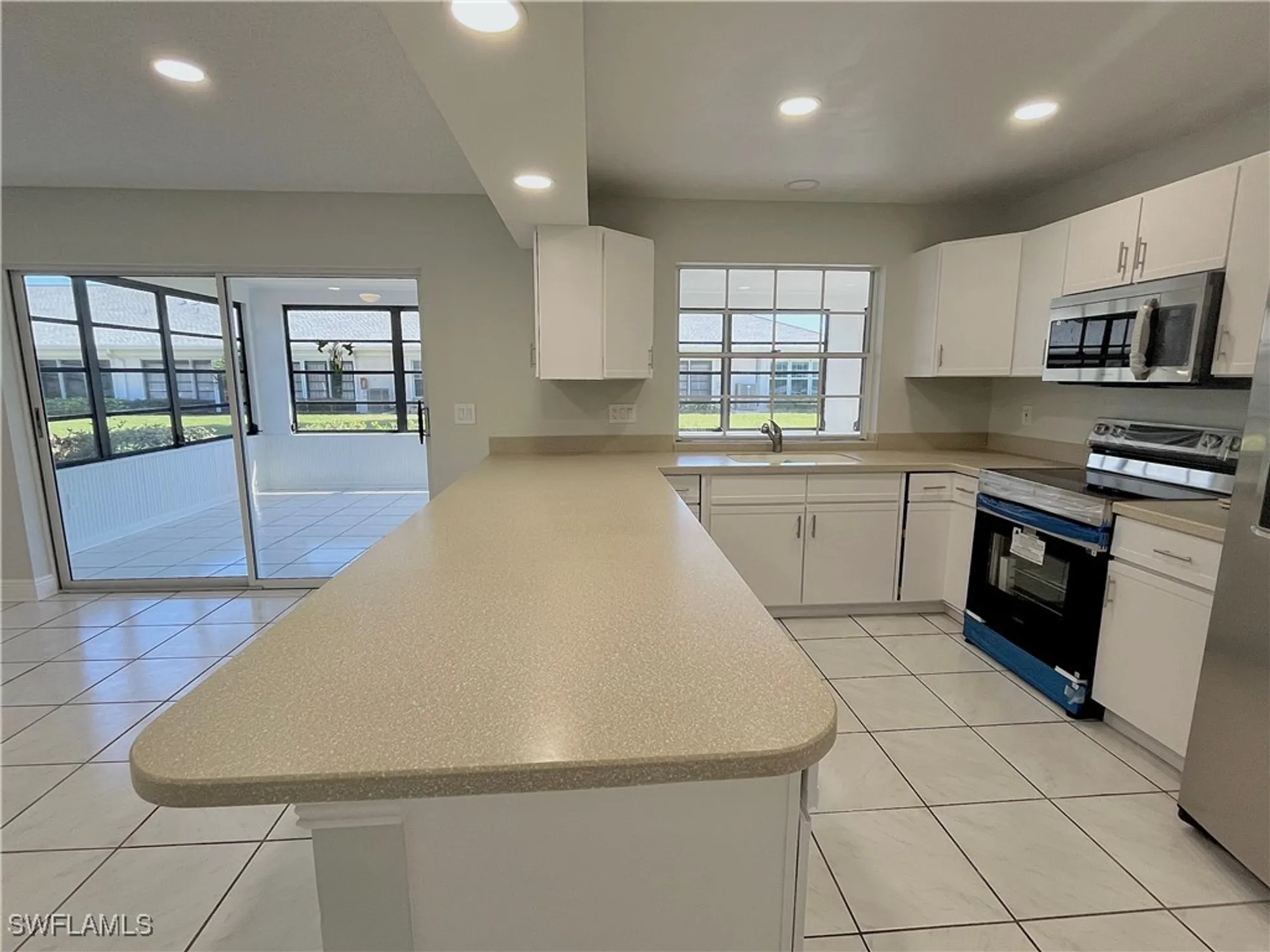 Property Slideshow image 5 of 31 | 1206 medinah dr, Fort Myers, FL, 33919