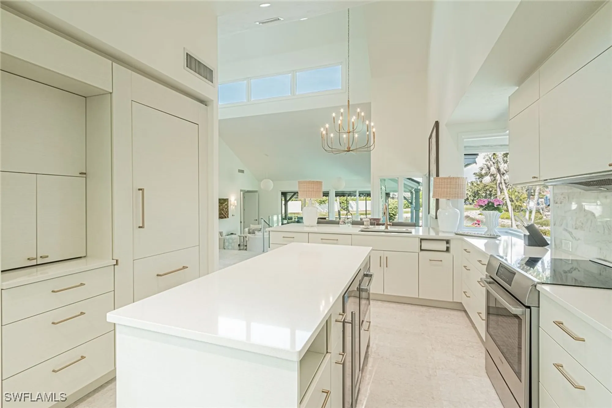 Property Slideshow image 10 of 43 | 643 bridgeway ln, Naples, FL, 34108