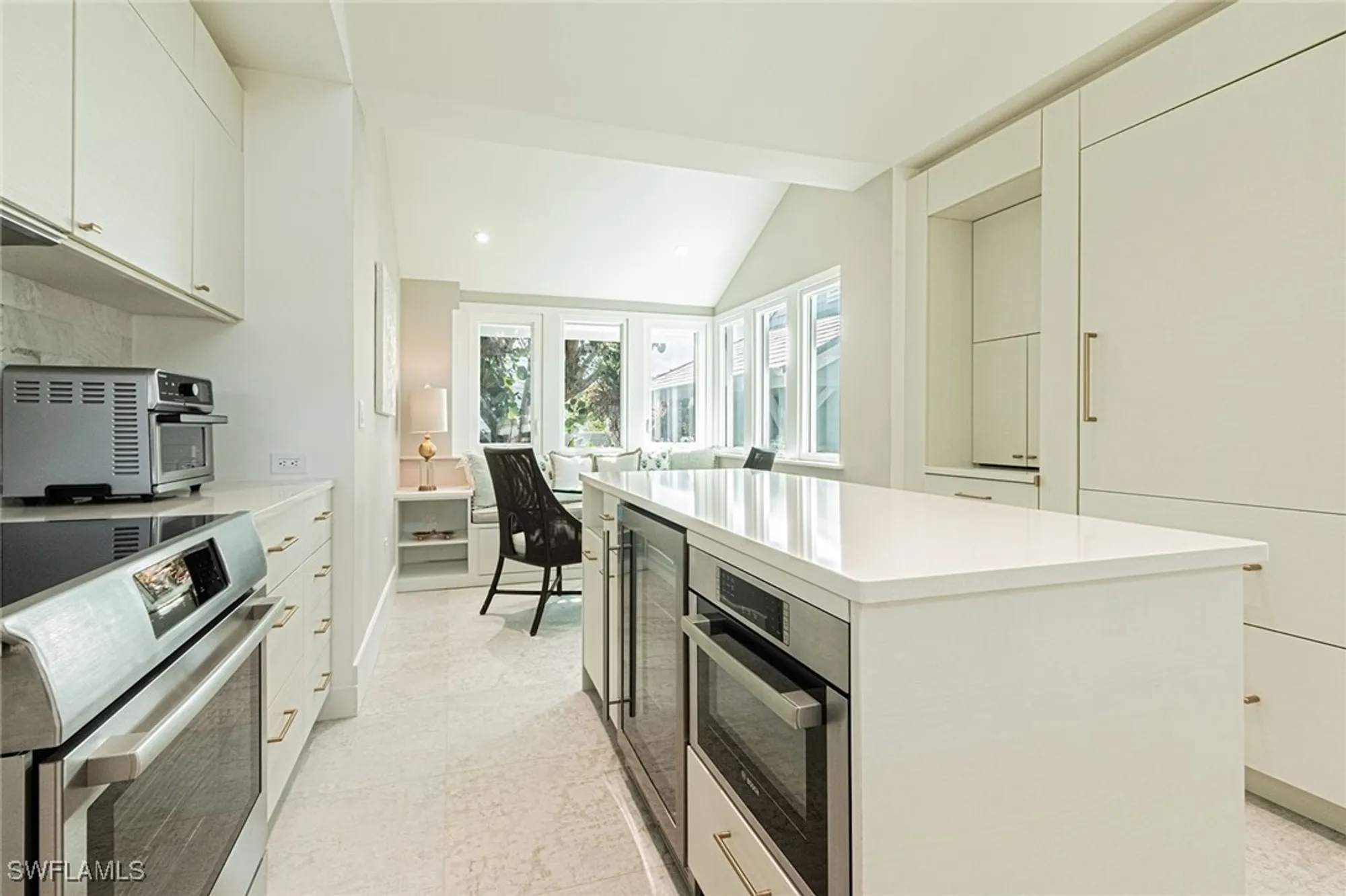 Property Slideshow image 12 of 43 | 643 bridgeway ln, Naples, FL, 34108