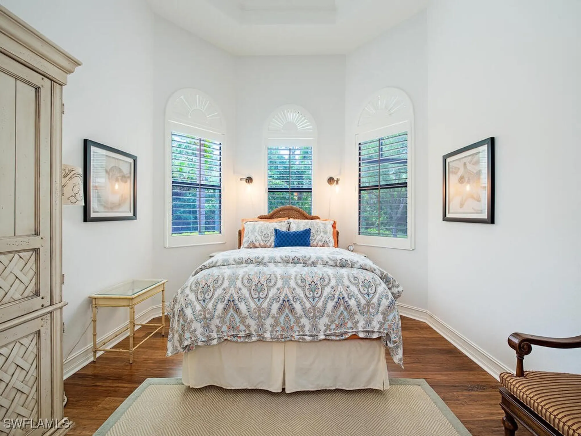 Property Slideshow image 12 of 39 | 6445 costa cir, Naples, FL, 34113