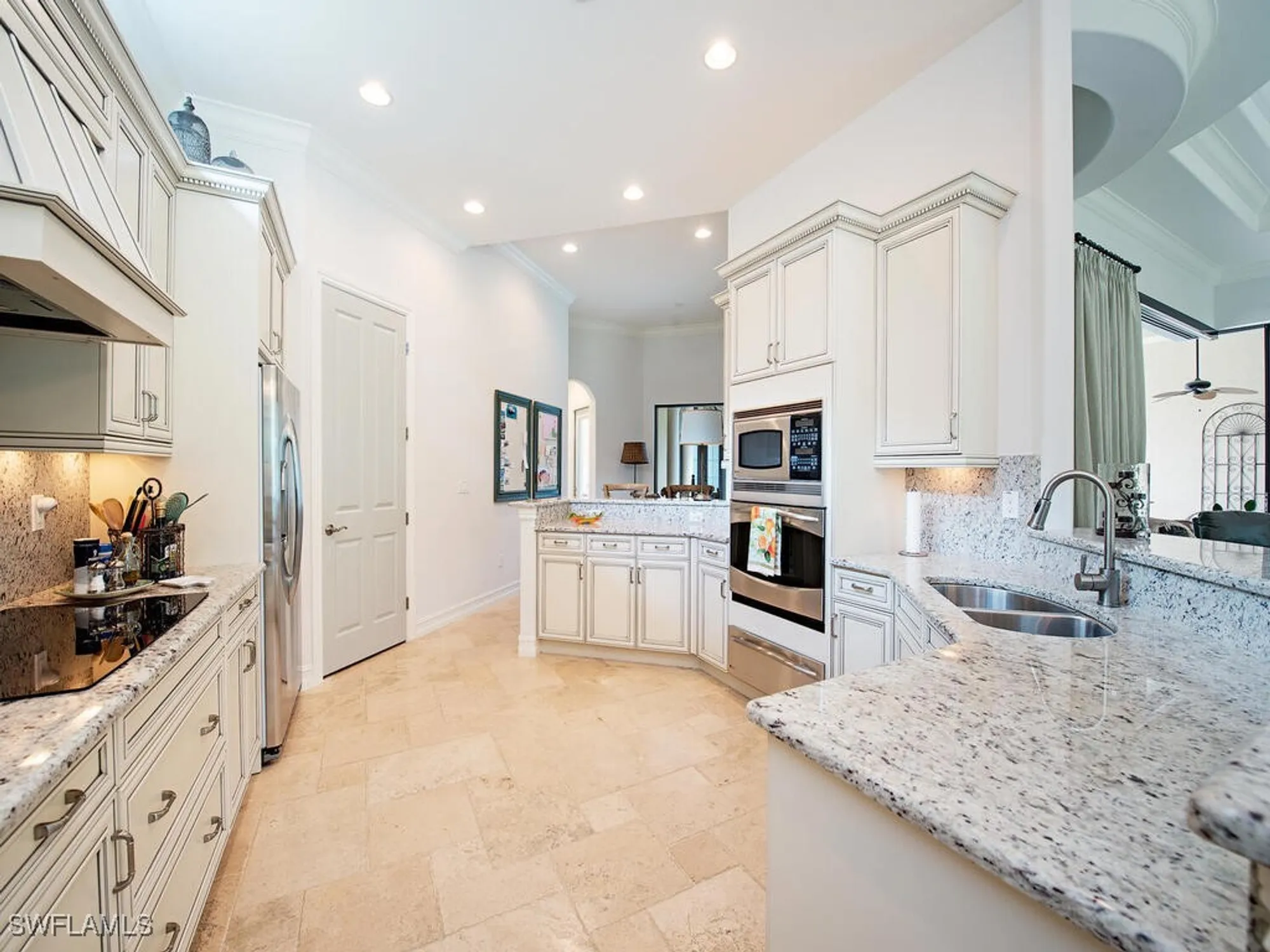 Property Slideshow image 6 of 39 | 6445 costa cir, Naples, FL, 34113