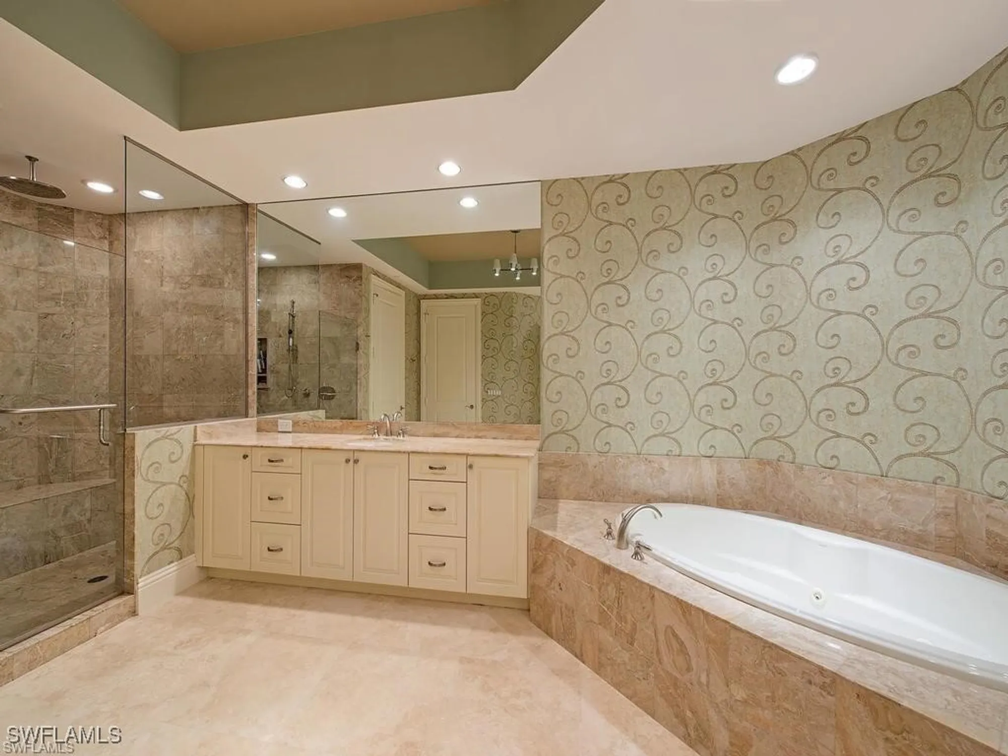Property Slideshow image 10 of 22 | 4851 bonita bay blvd 1002, Bonita Springs, FL, 34134
