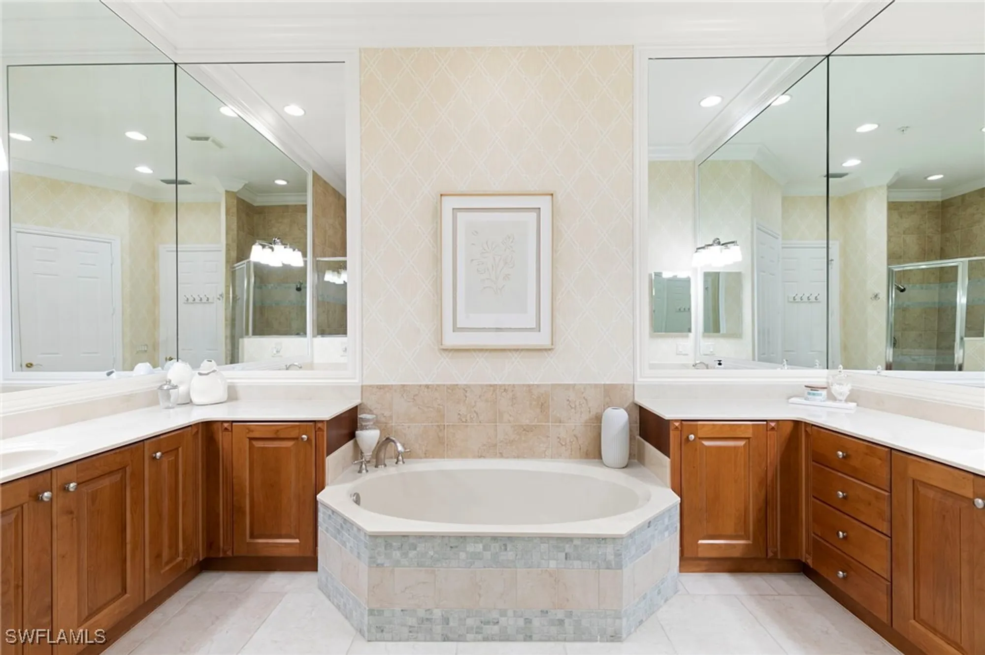 Property Slideshow image 27 of 49 | 3031 marengo ct apt 204, Naples, FL, 34114