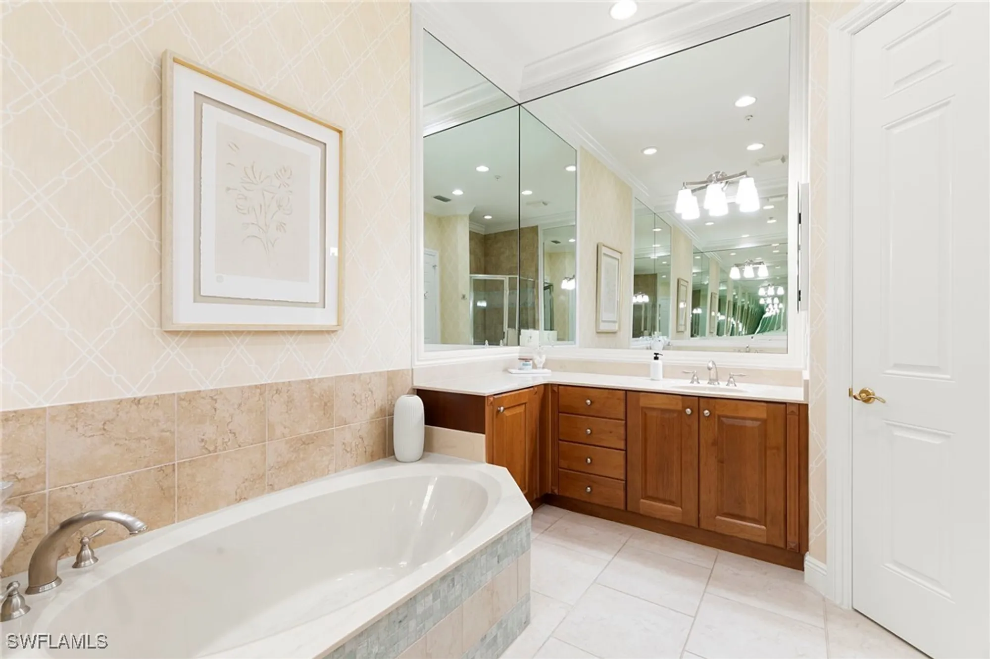 Property Slideshow image 29 of 49 | 3031 marengo ct apt 204, Naples, FL, 34114