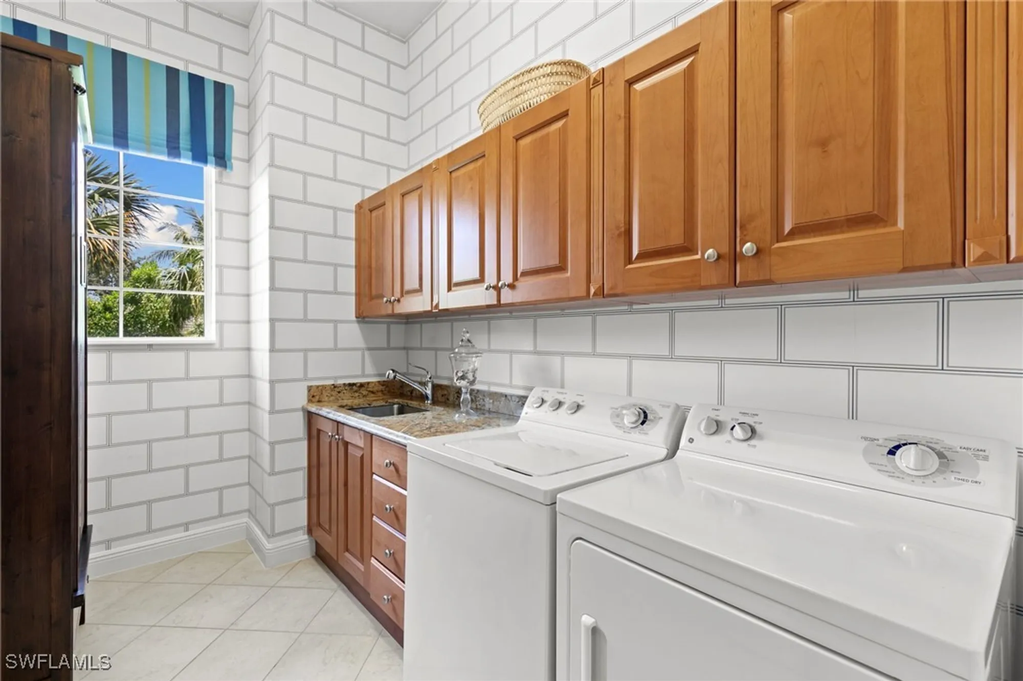 Property Slideshow image 37 of 49 | 3031 marengo ct apt 204, Naples, FL, 34114