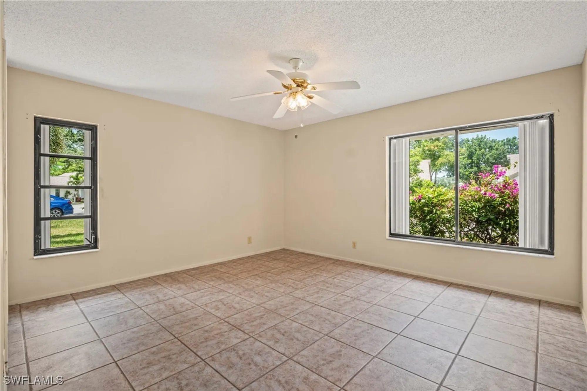 Property Slideshow image 20 of 47 | 1828 pine glade cir, Fort Myers, FL, 33907