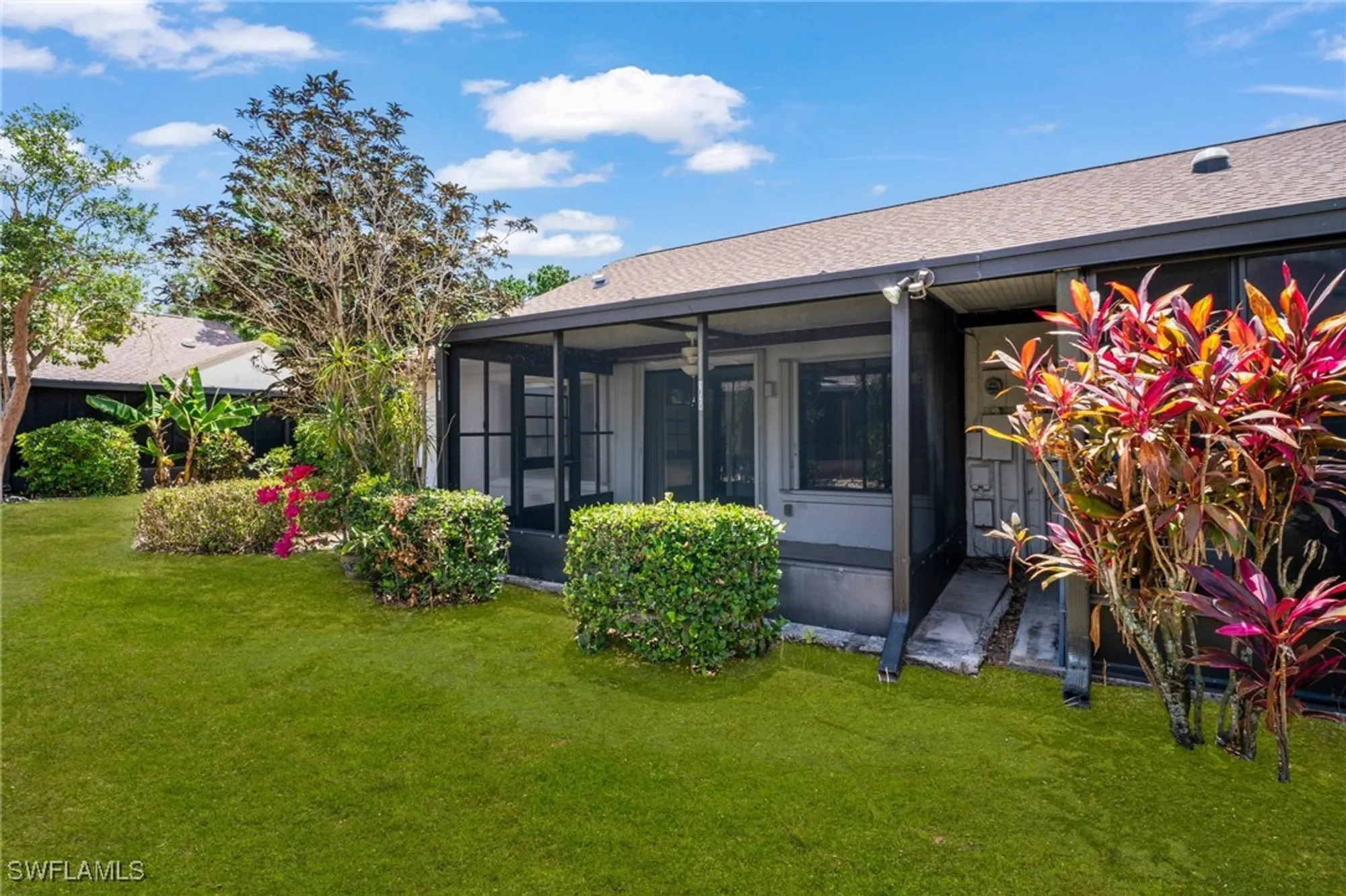 Property Slideshow image 35 of 47 | 1828 pine glade cir, Fort Myers, FL, 33907