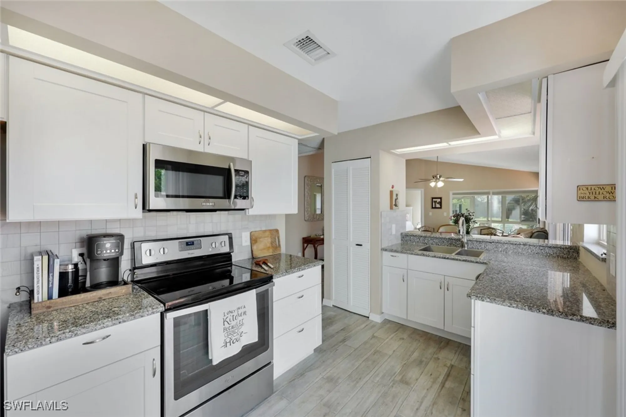 Property Slideshow image 8 of 38 | 14871 crescent cove dr, Fort Myers, FL, 33908