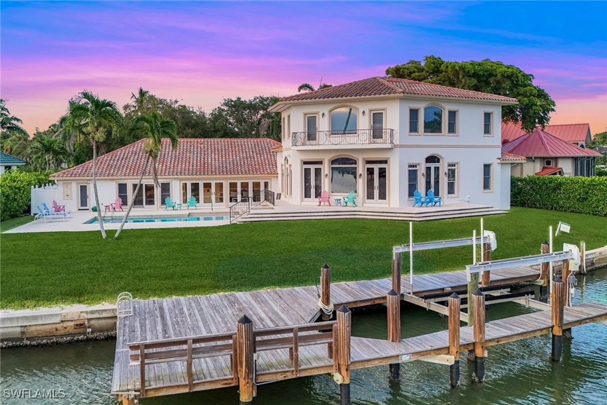 Property Slideshow image 14 of 33 | 350 bow line bnd, Naples, FL, 34103