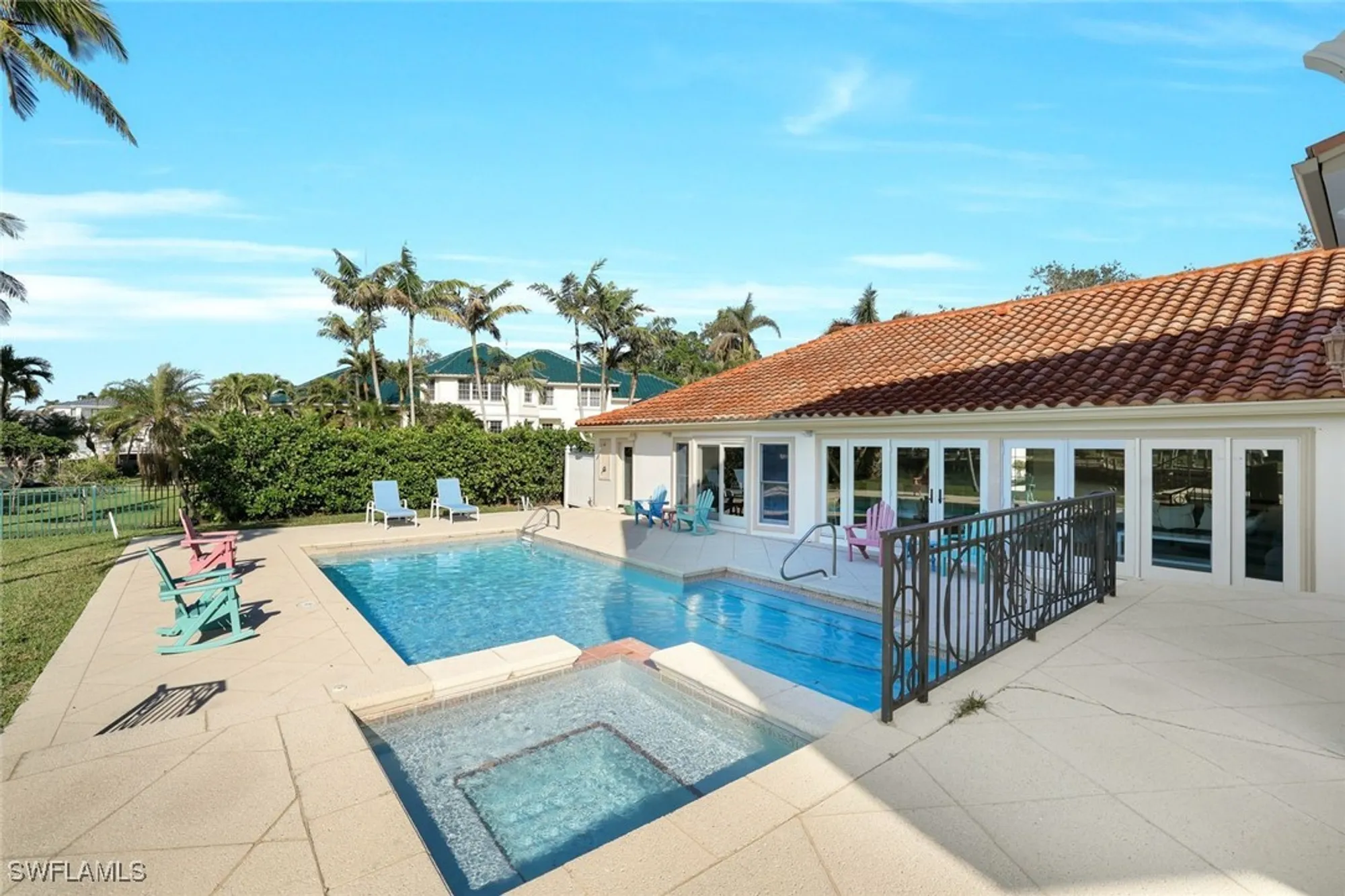 Property Slideshow image 18 of 33 | 350 bow line bnd, Naples, FL, 34103