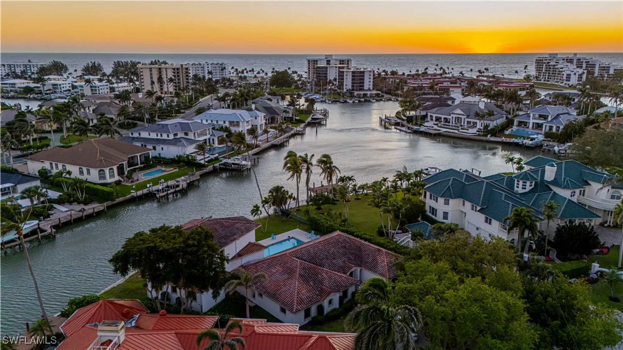 Property Slideshow image 30 of 33 | 350 bow line bnd, Naples, FL, 34103