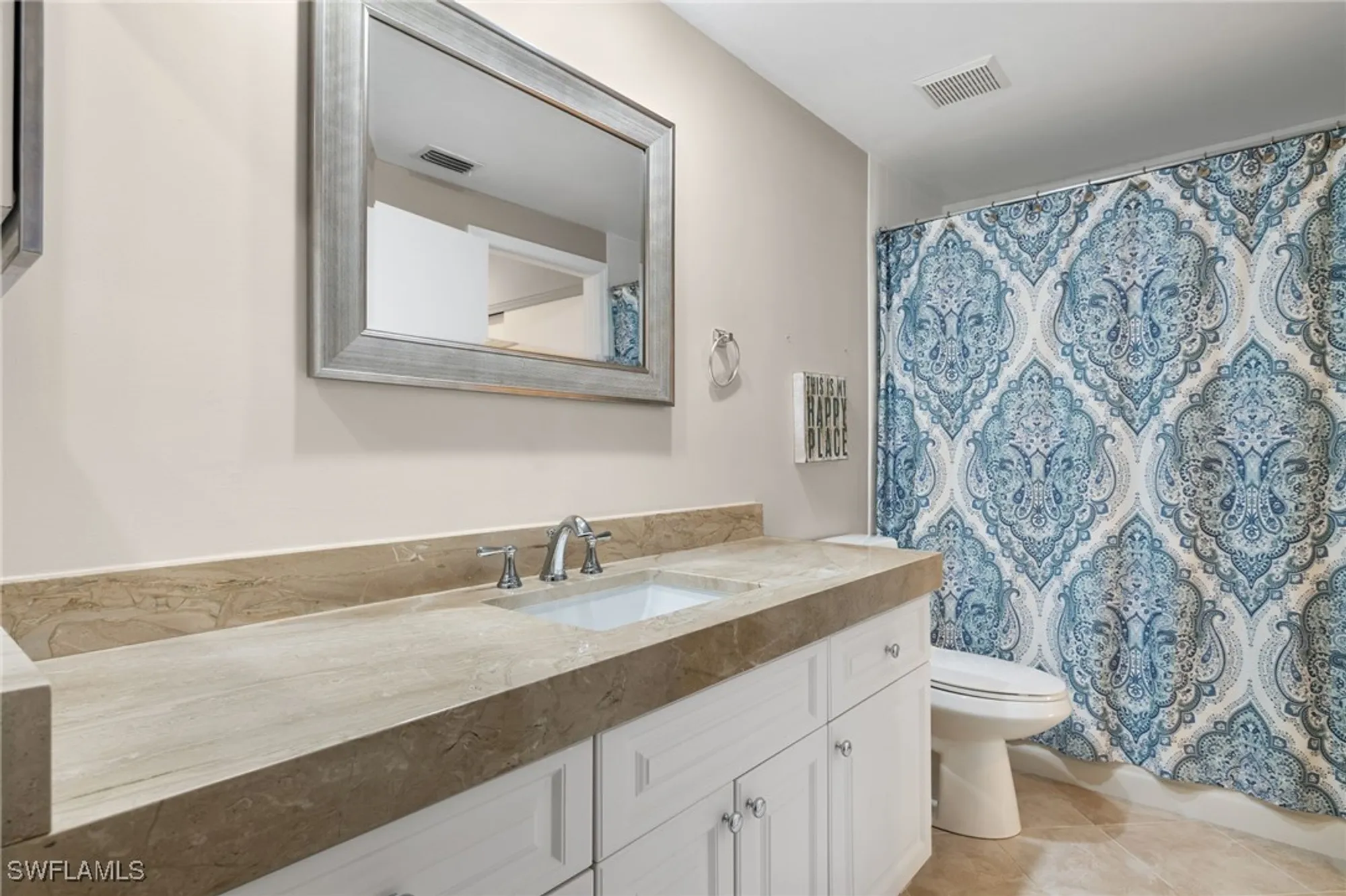 Property Slideshow image 10 of 20 | 5817 glencove dr 405, Naples, FL, 34108
