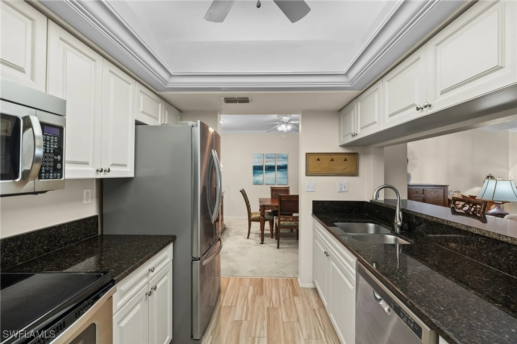 Property Slideshow image 3 of 20 | 5817 glencove dr 405, Naples, FL, 34108