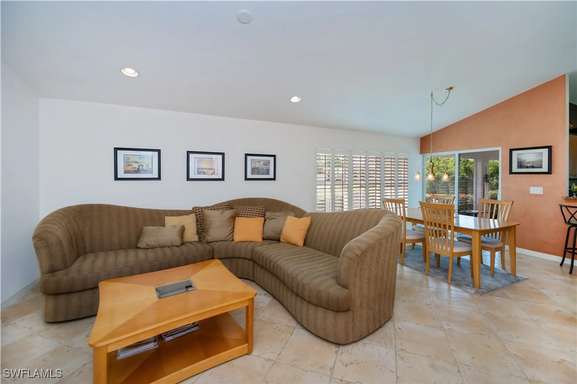 Property Slideshow image 14 of 50 | 2335 summersweet dr, Alva, FL, 33920