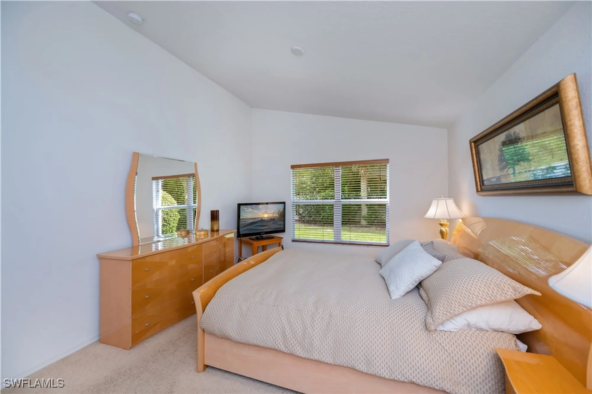 Property Slideshow image 19 of 50 | 2335 summersweet dr, Alva, FL, 33920