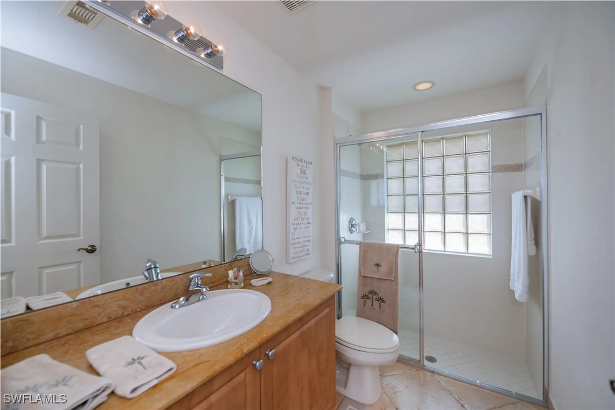 Property Slideshow image 27 of 50 | 2335 summersweet dr, Alva, FL, 33920