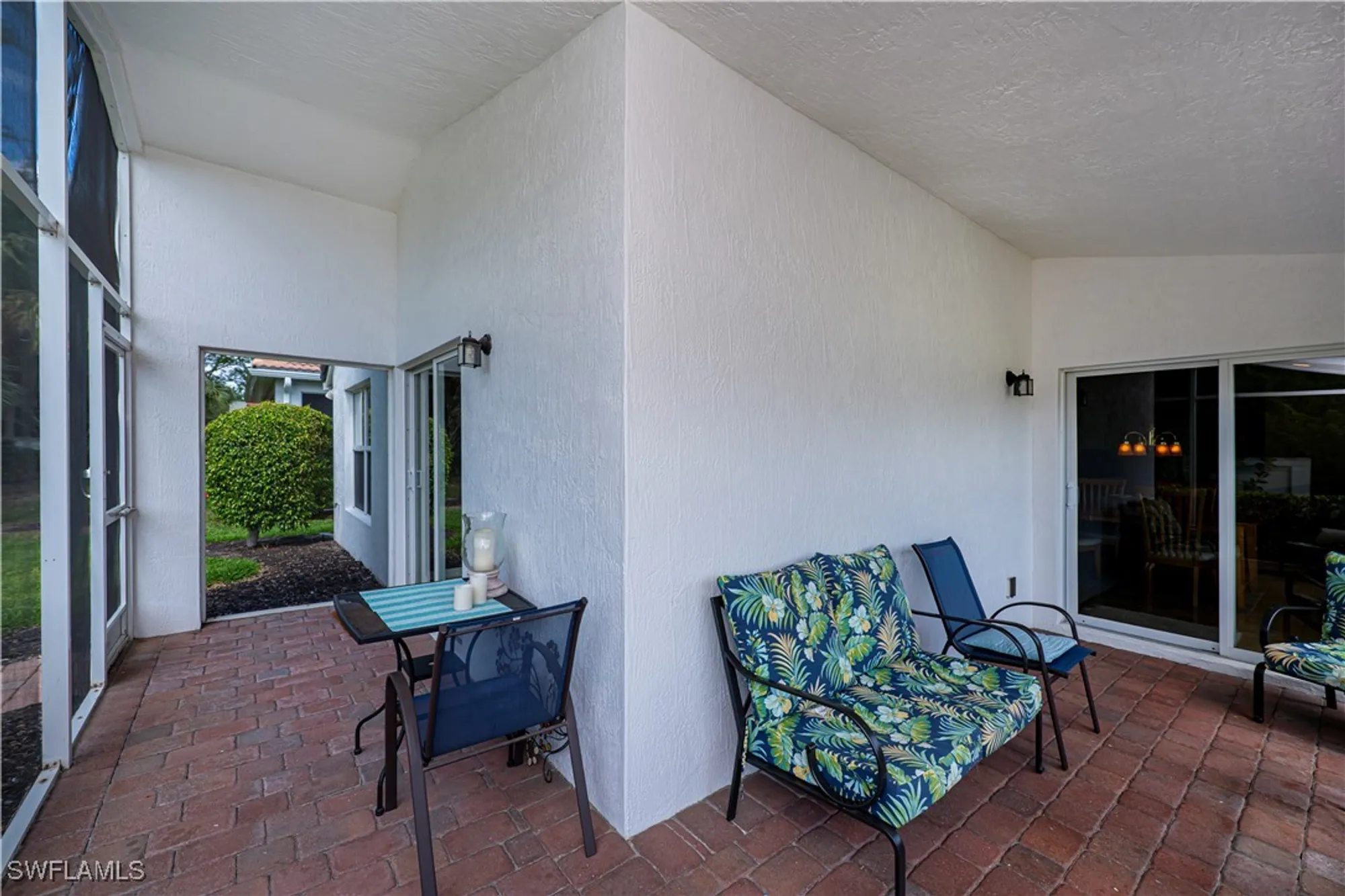 Property Slideshow image 36 of 50 | 2335 summersweet dr, Alva, FL, 33920