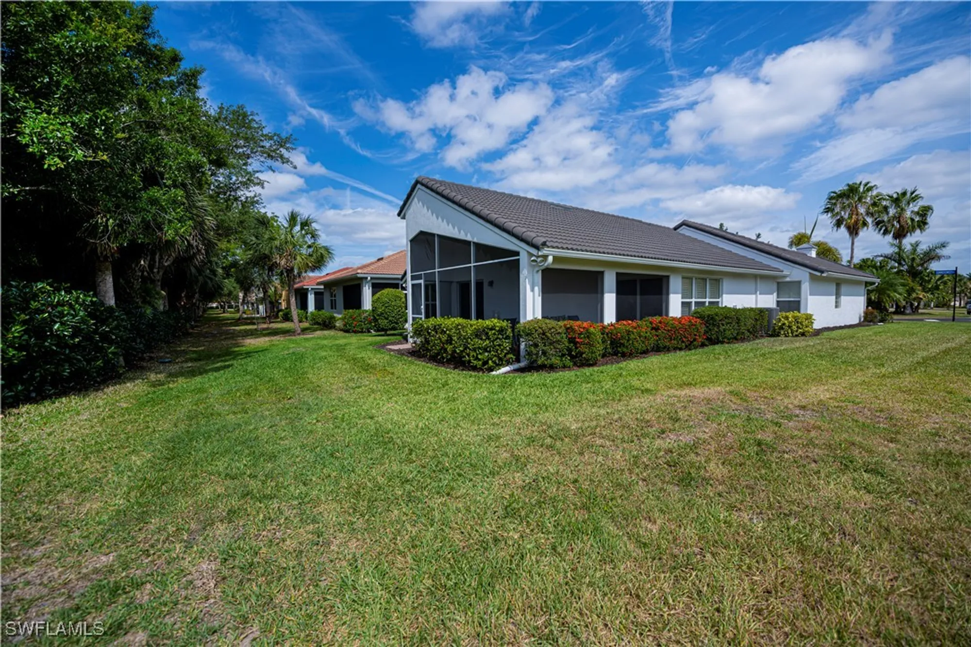 Property Slideshow image 38 of 50 | 2335 summersweet dr, Alva, FL, 33920