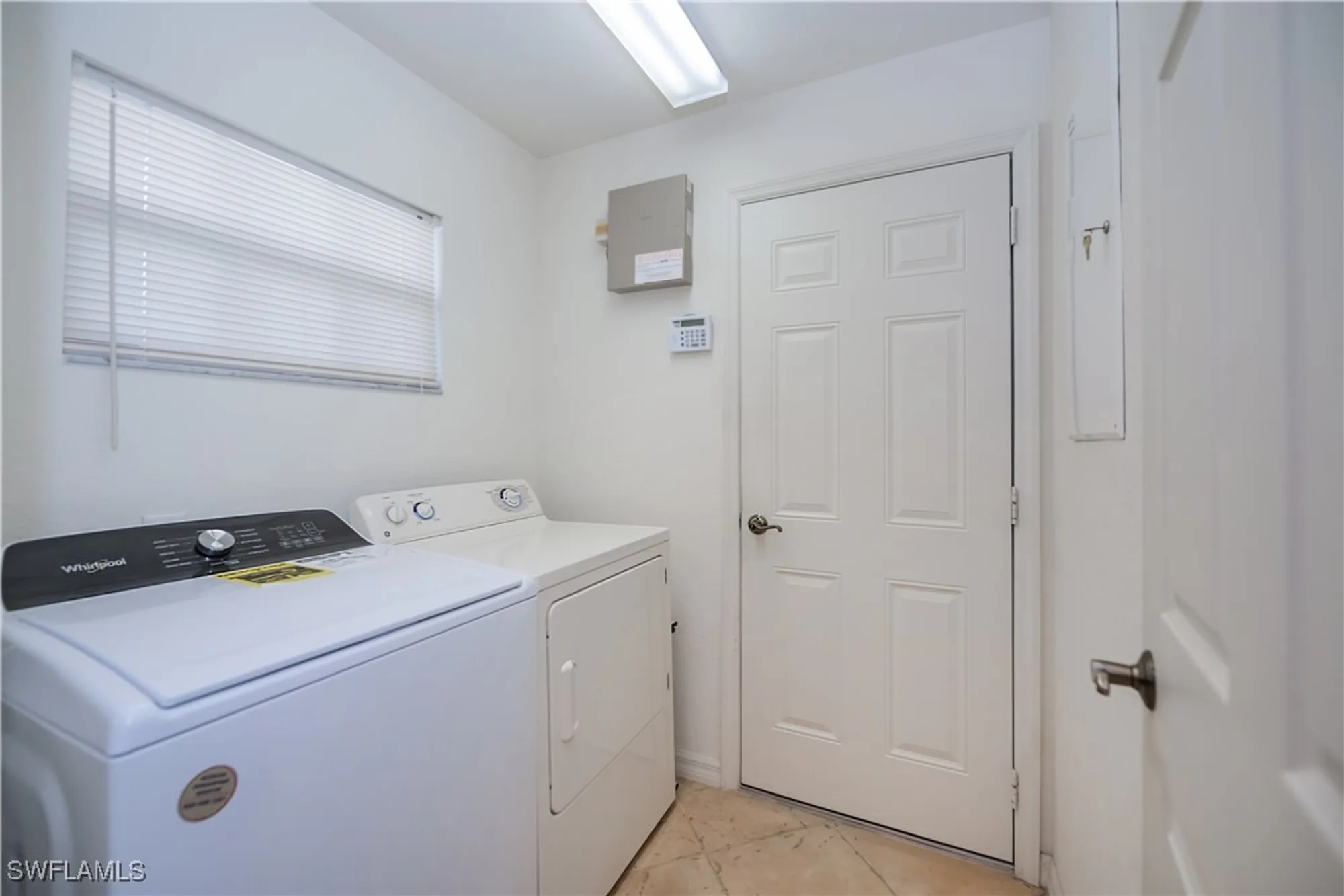 Property Slideshow image 31 of 50 | 2335 summersweet dr, Alva, FL, 33920