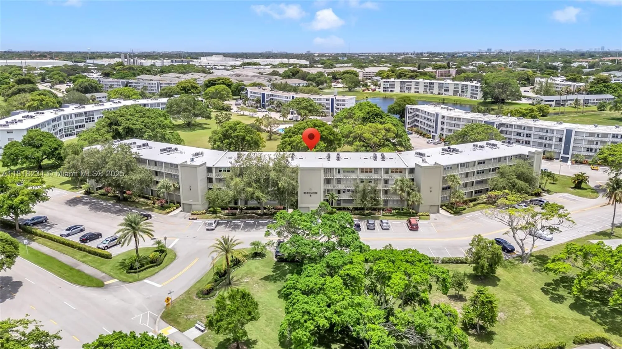 Property Slideshow image 2 of 27 | 2026 berkshire b # 2026, Deerfield Beach, FL, 33442