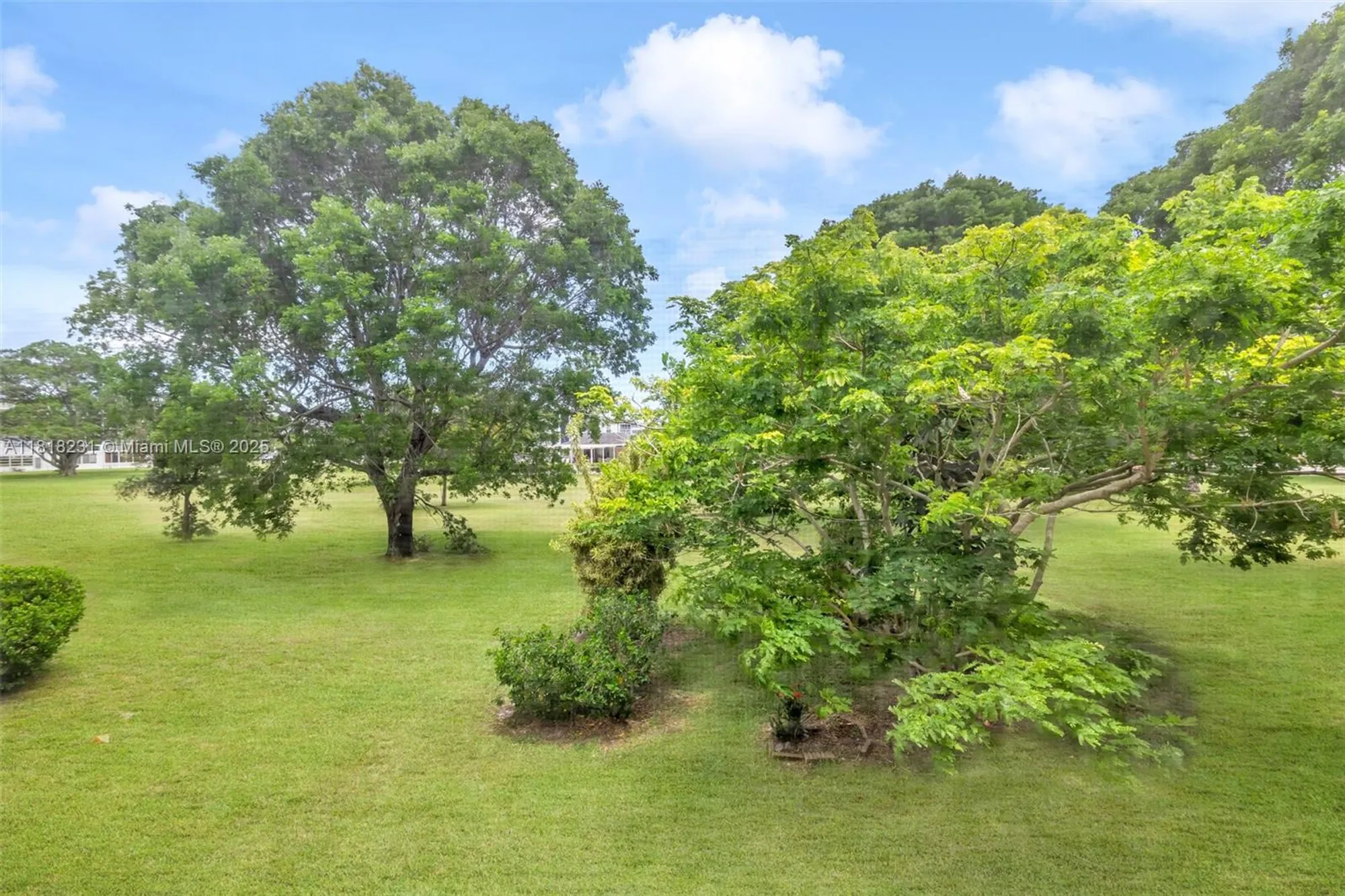 Property Slideshow image 21 of 27 | 2026 berkshire b # 2026, Deerfield Beach, FL, 33442